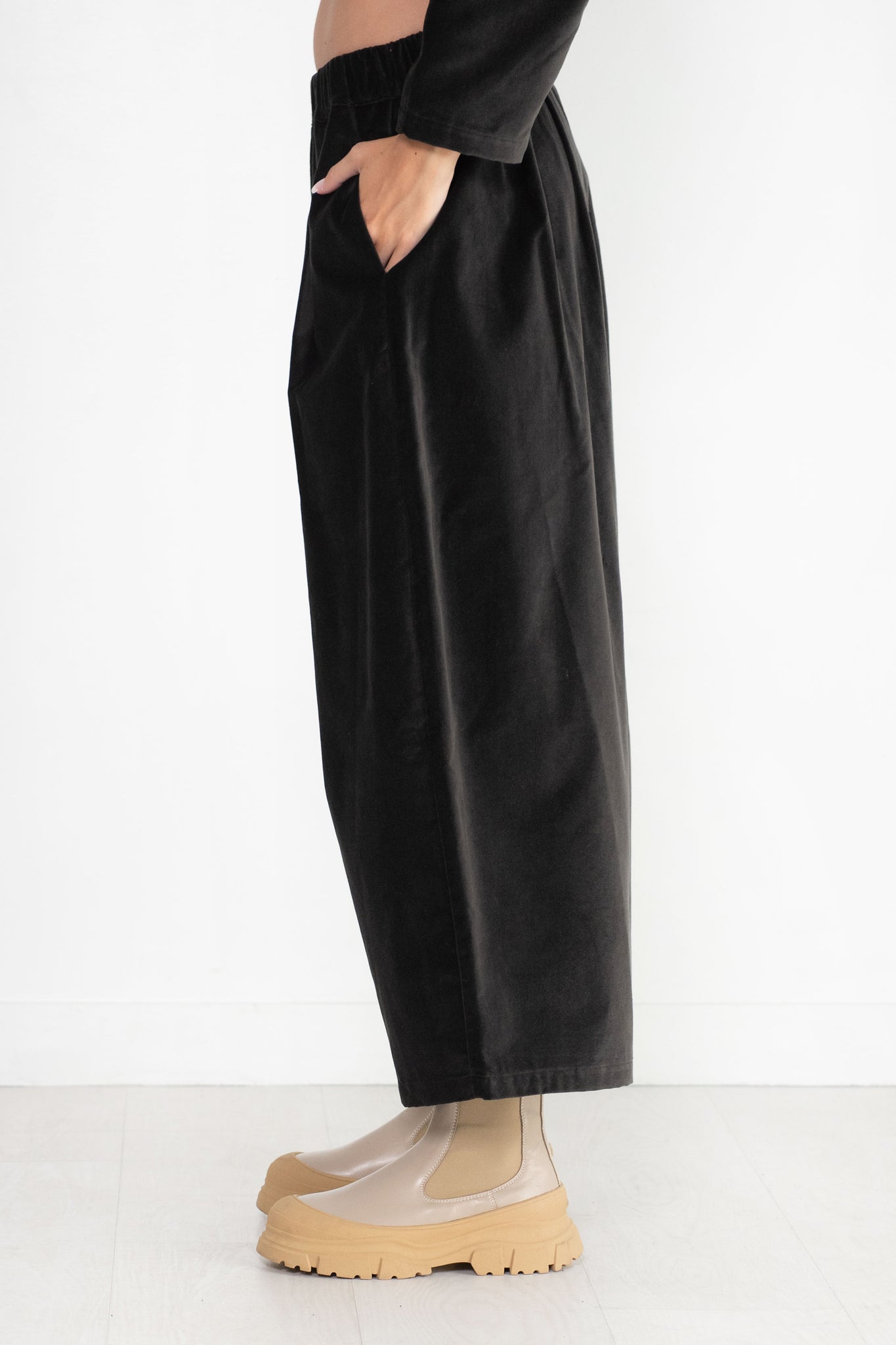 Black Crane - Wide Pants, Sumi Black