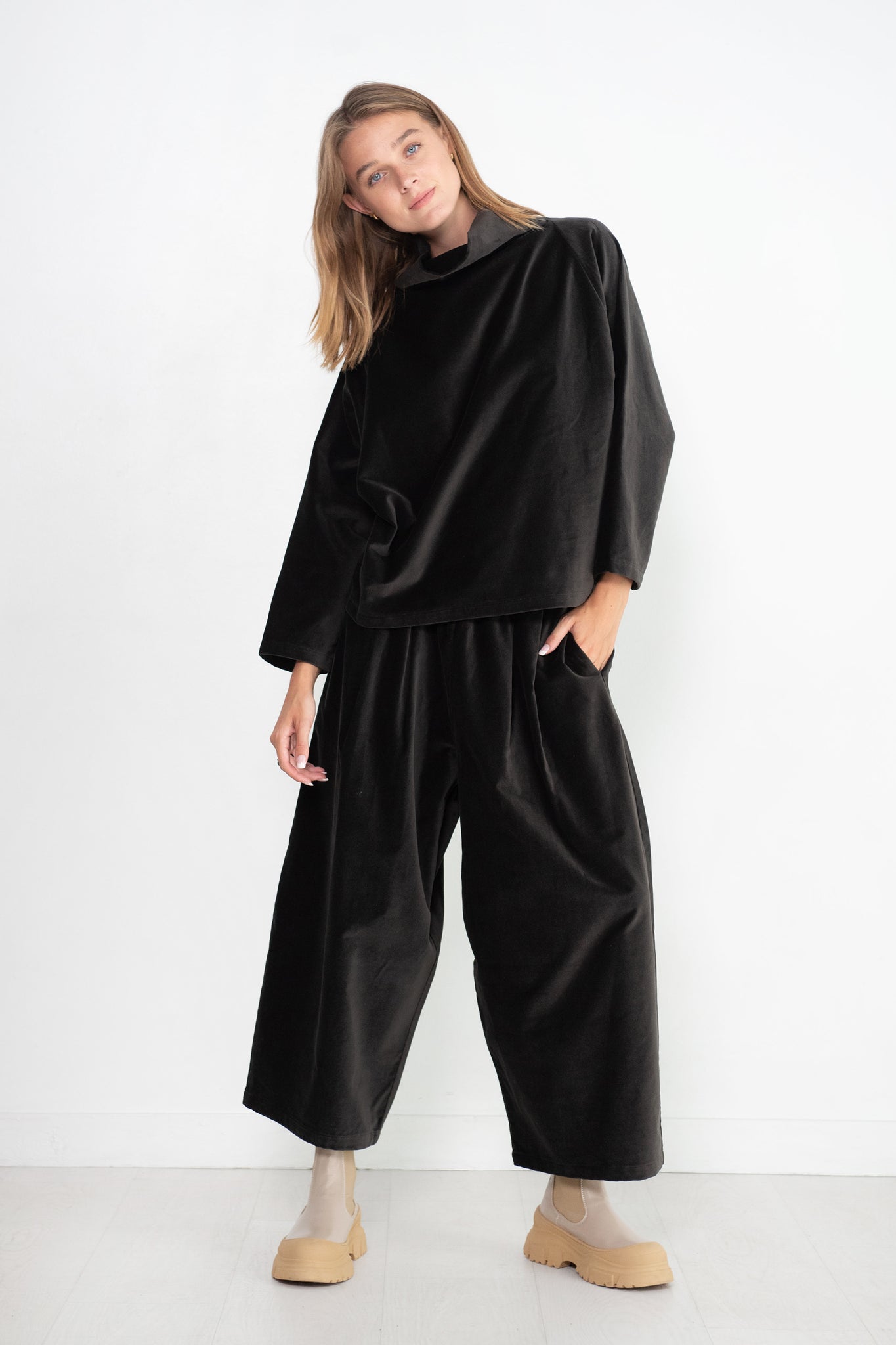 Black Crane - Wide Pants, Sumi Black
