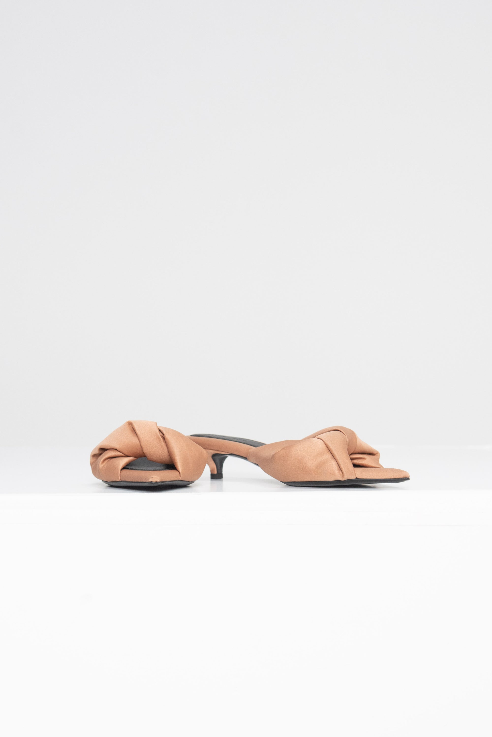 Coupole Knotted Shoe, Nude