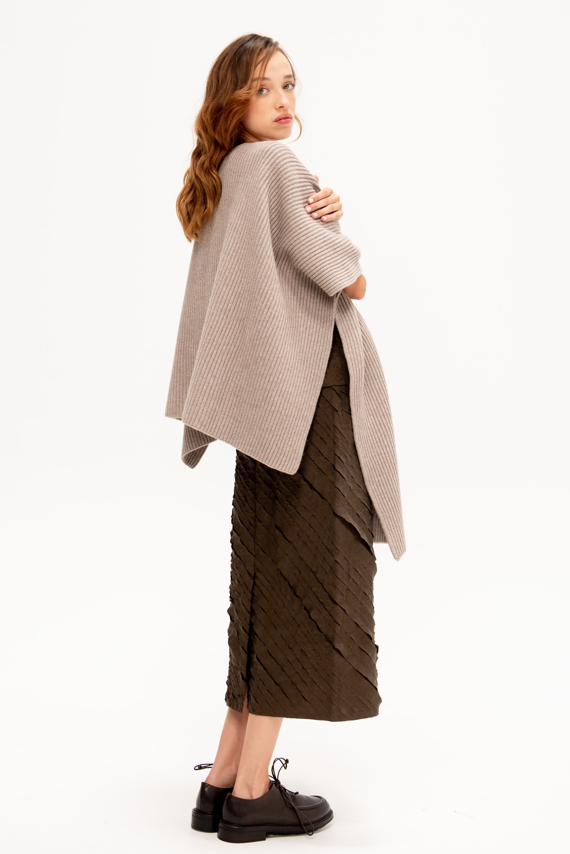 Kriella - Poncho Scarf, Macademia