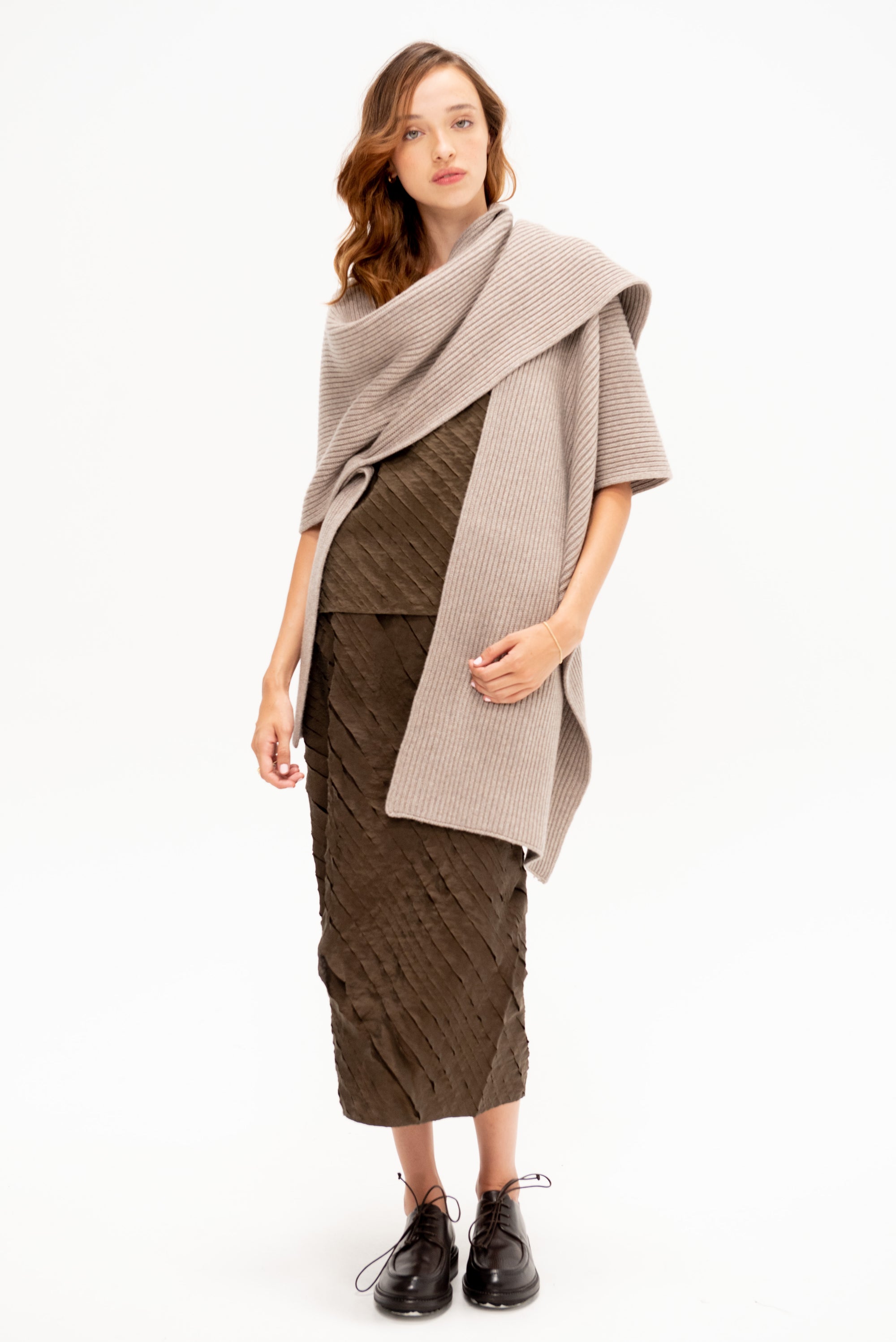 Kriella - Poncho Scarf, Macademia
