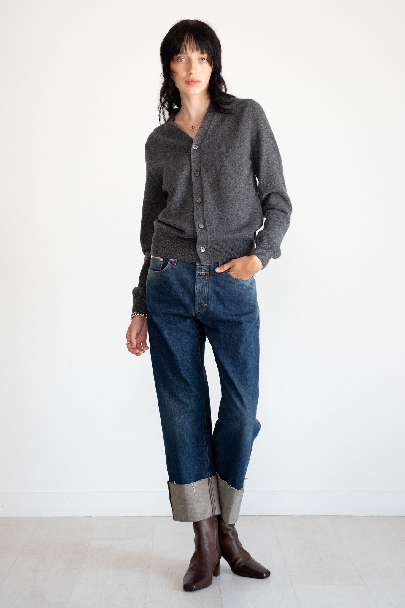 Closed - Milo, Dark Blue