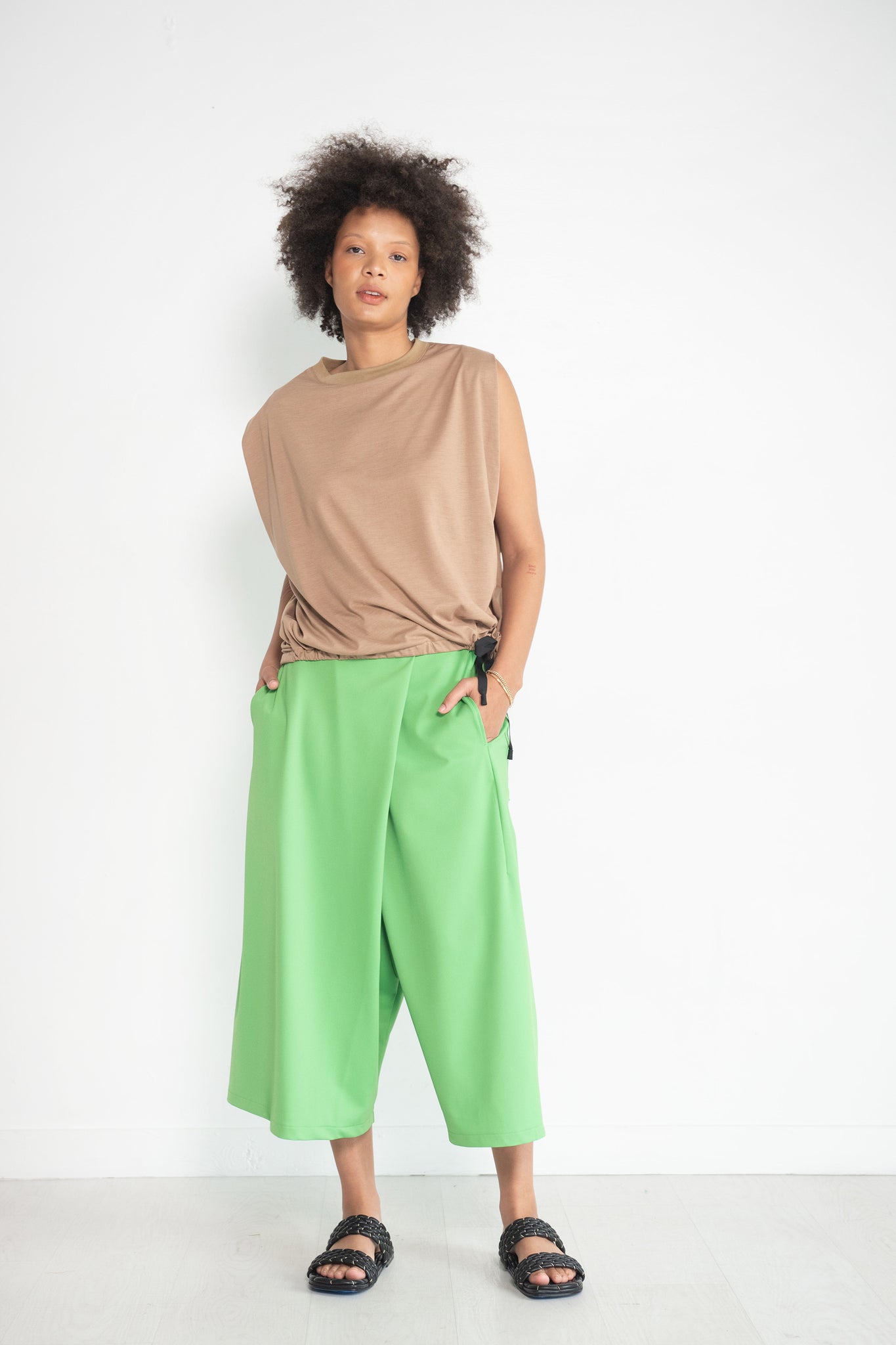 Cog the Big Smoke - Danna Top, Sand