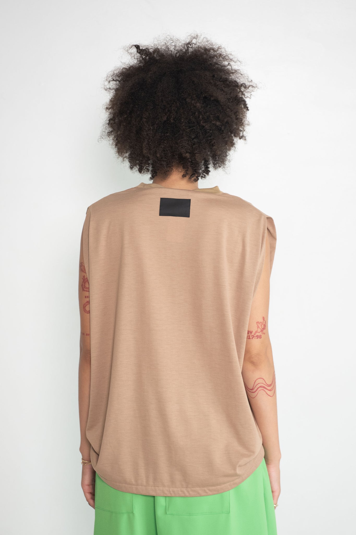 Cog the Big Smoke - Danna Top, Sand