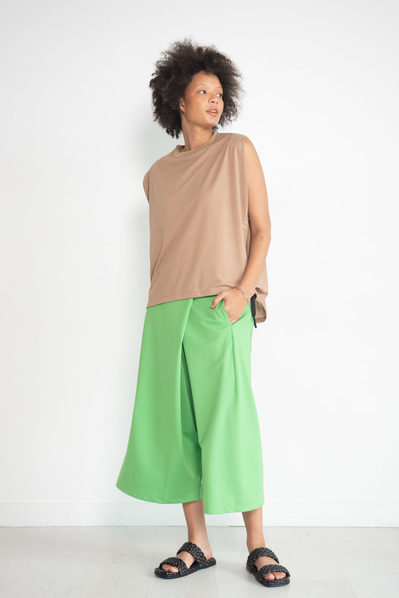 Cog the Big Smoke - Danna Top, Sand