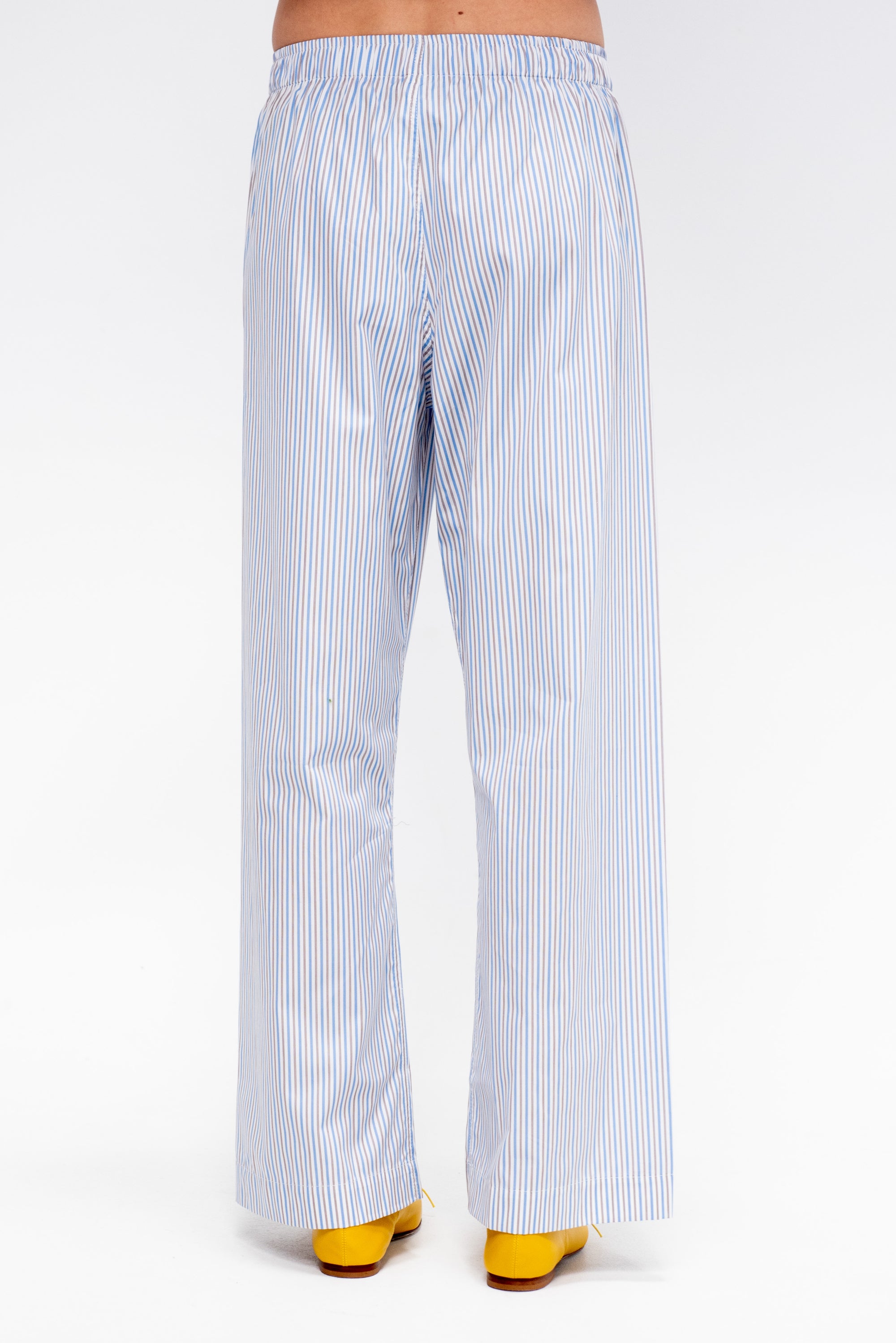 La Boxer Alta, Ledger Stripes