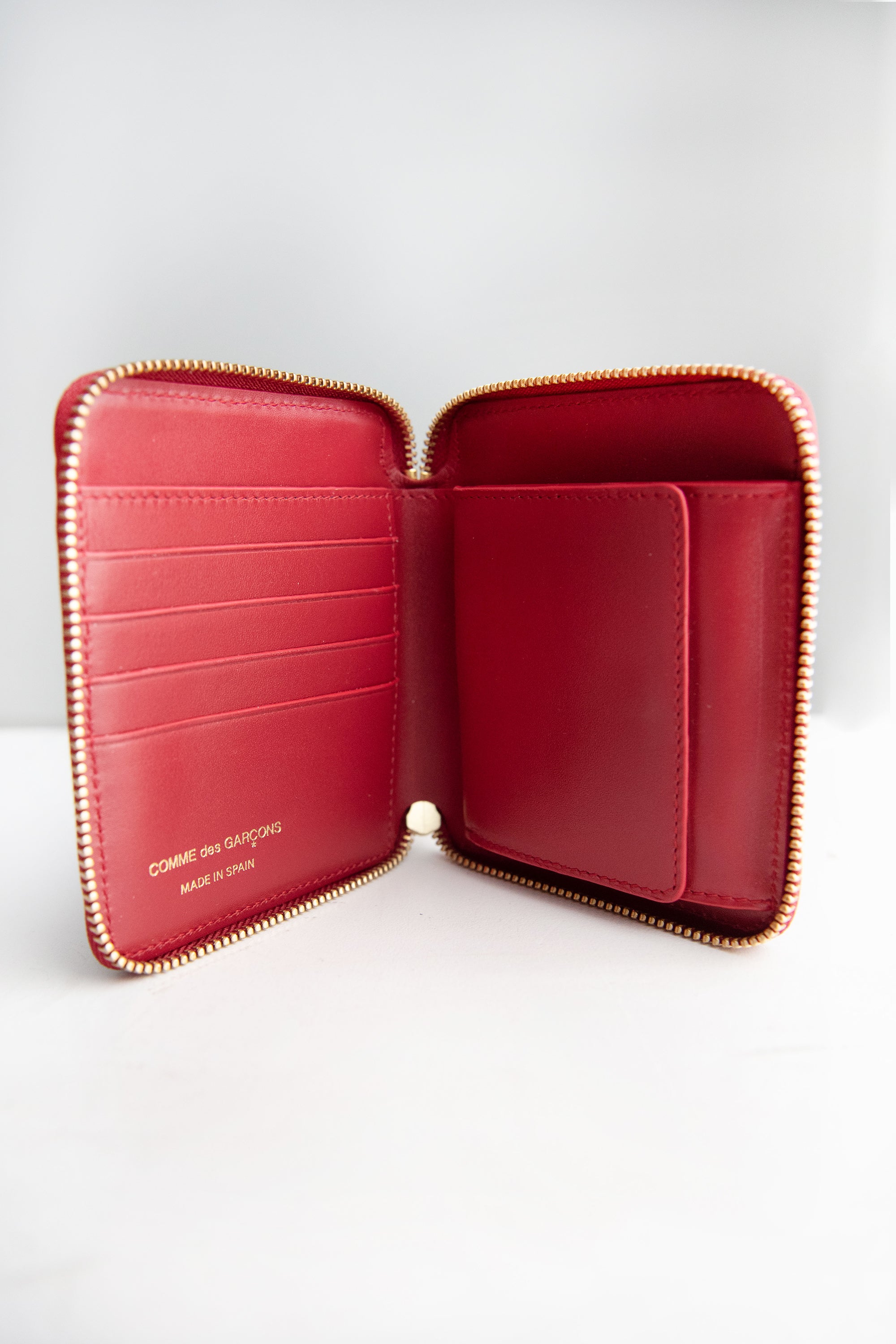 Comme des Garçons - Embossed Leather Wallet, Red