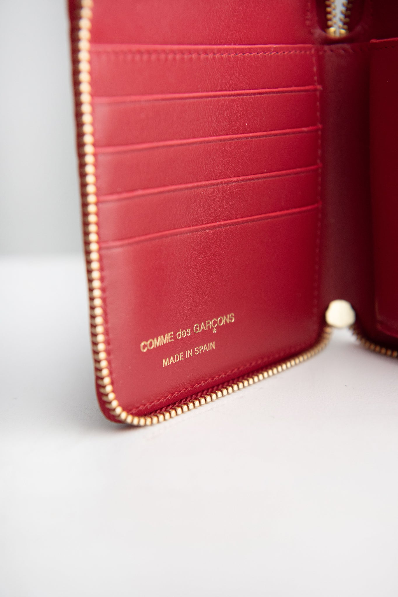 Comme des Garçons - Embossed Leather Wallet, Red