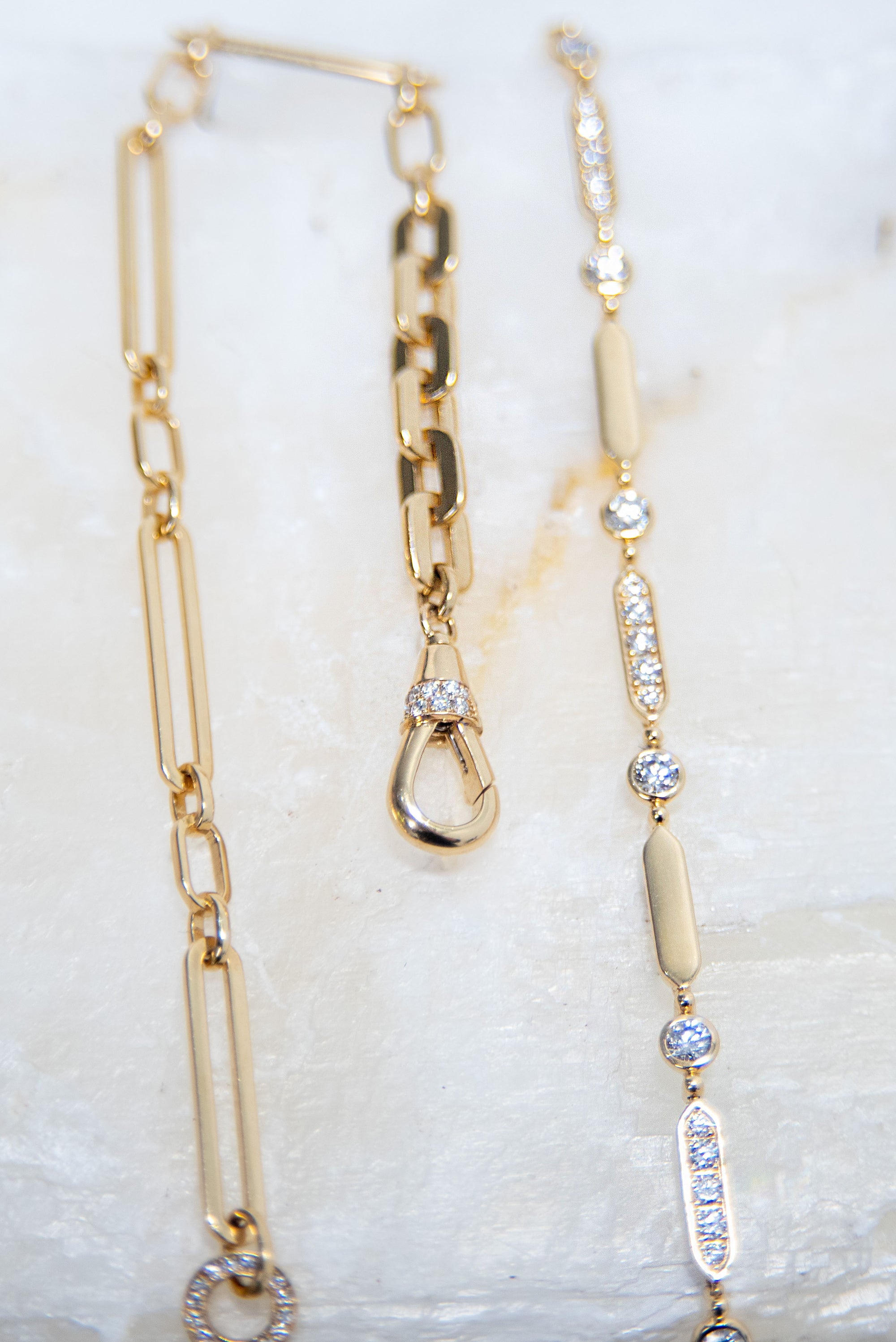 Plain &amp; White Diamond Merveilles Bracelet, Yellow Gold