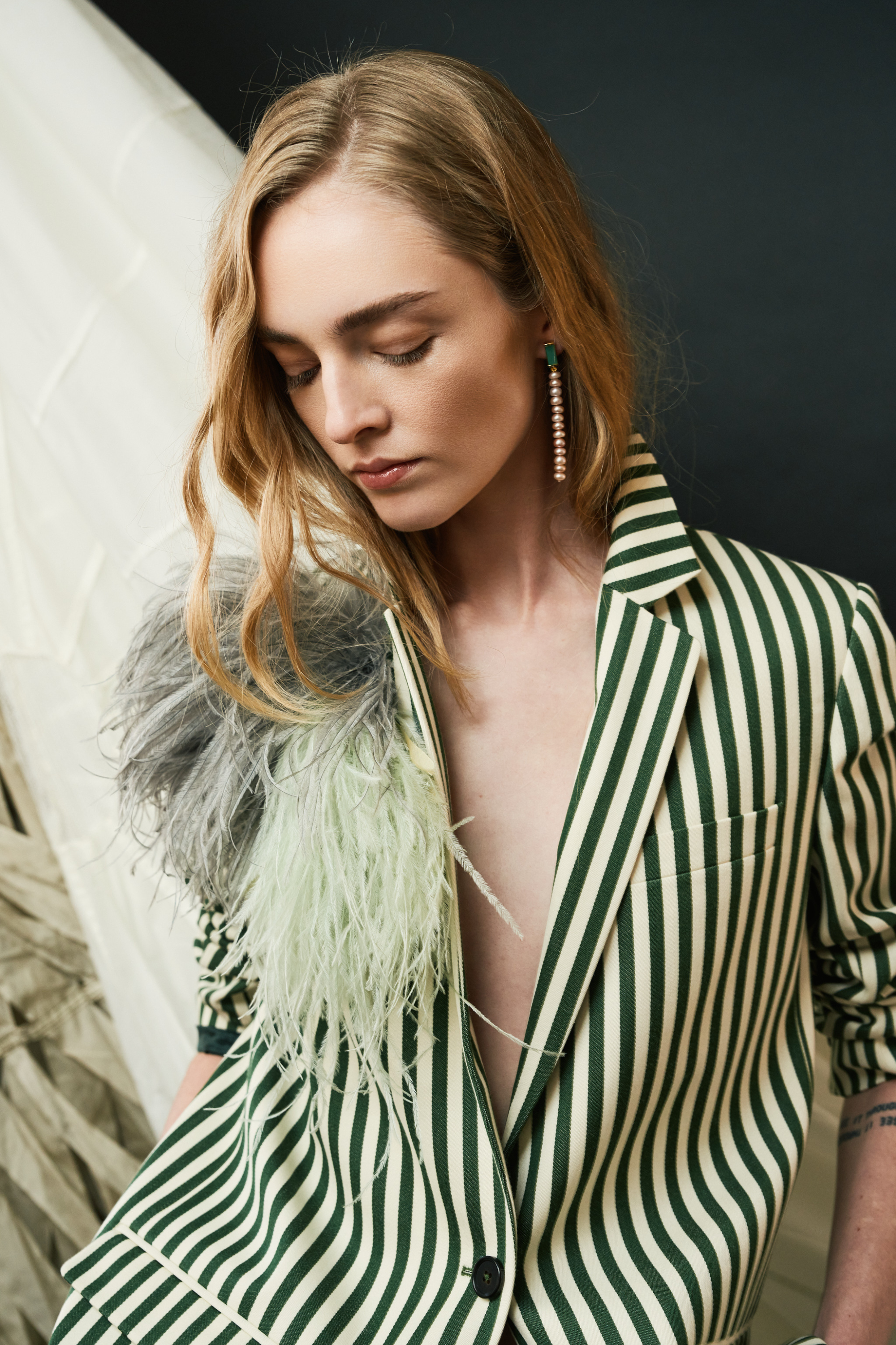 Deco Maxi Baguette + Onion Pink Perla Earrings, Chrysoprase