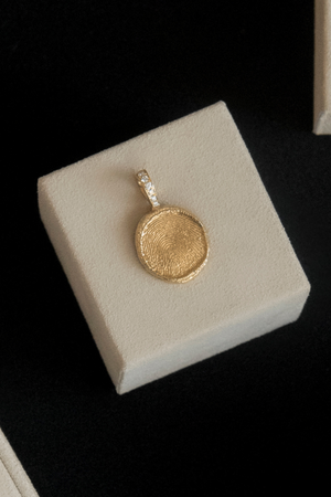 AZLEE - Custom Fingerprint Coin with Diamonds, Yellow Gold