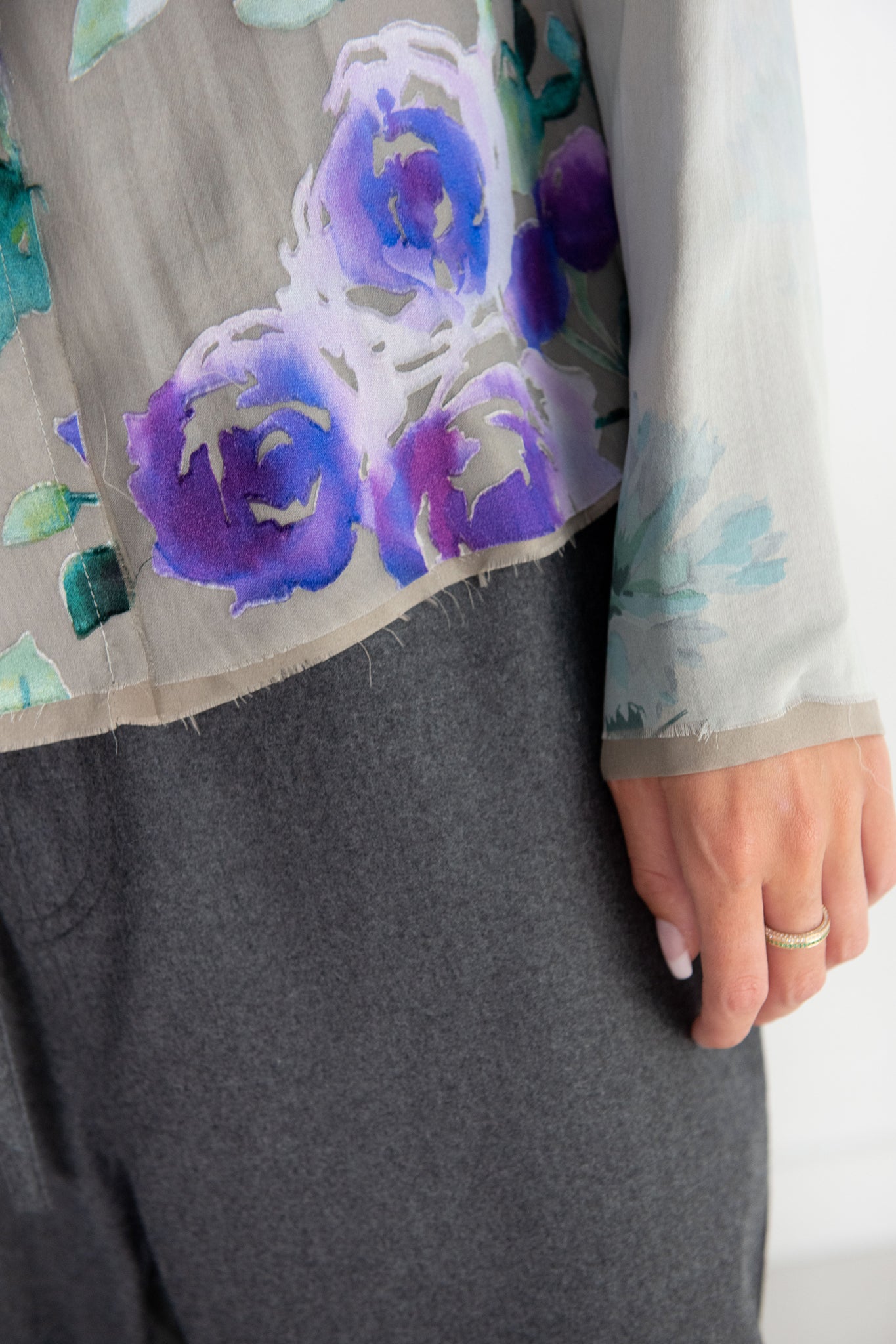 DRIES VAN NOTEN - Ink Rose Long Sleeve, Light Grey