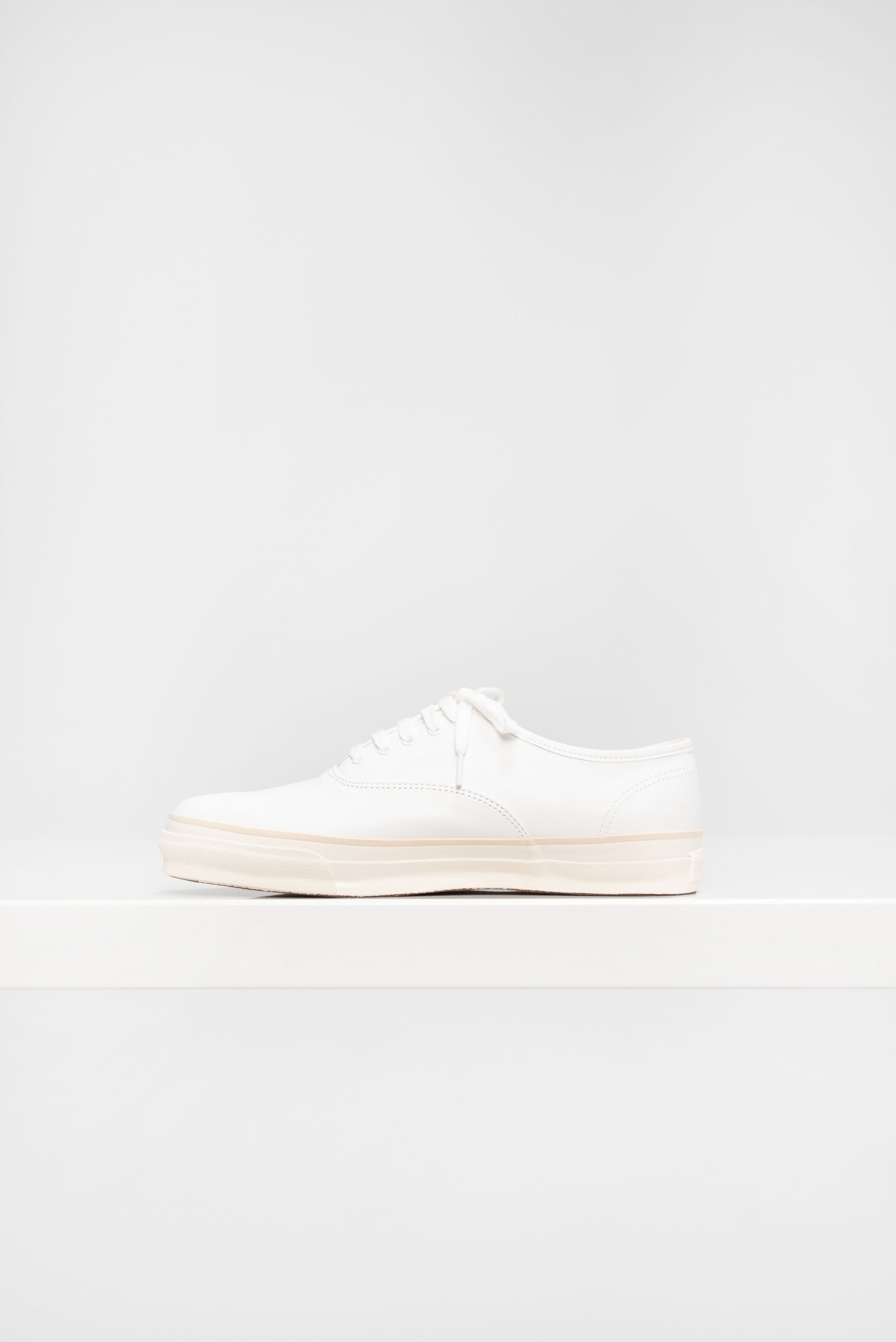 Sneaker, White