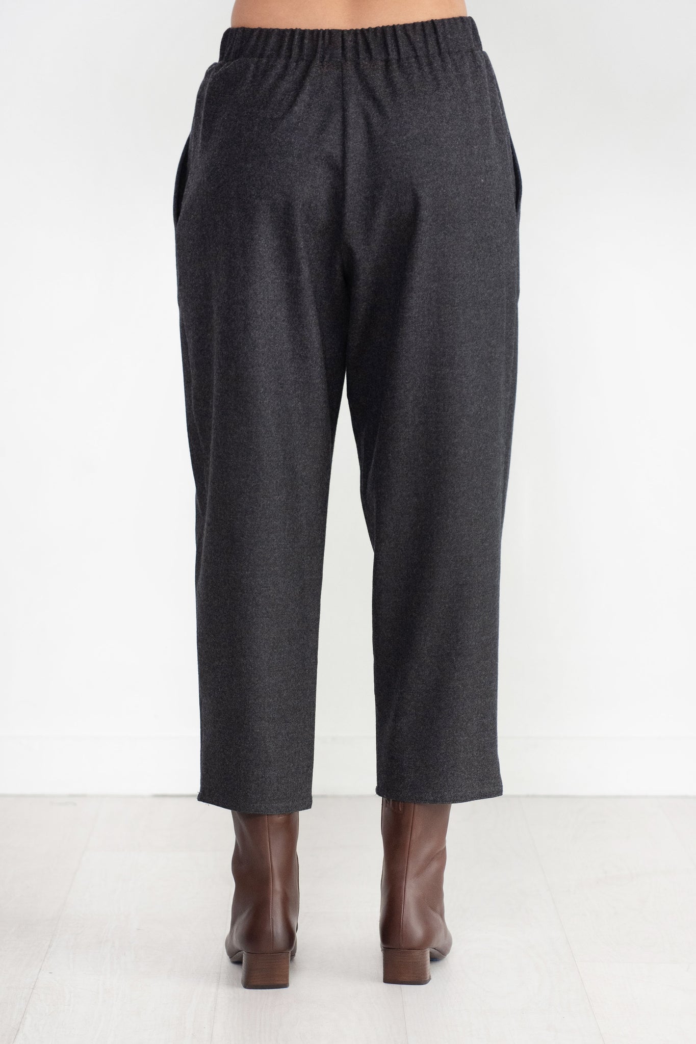 Dušan - Carrot Pant, Grey