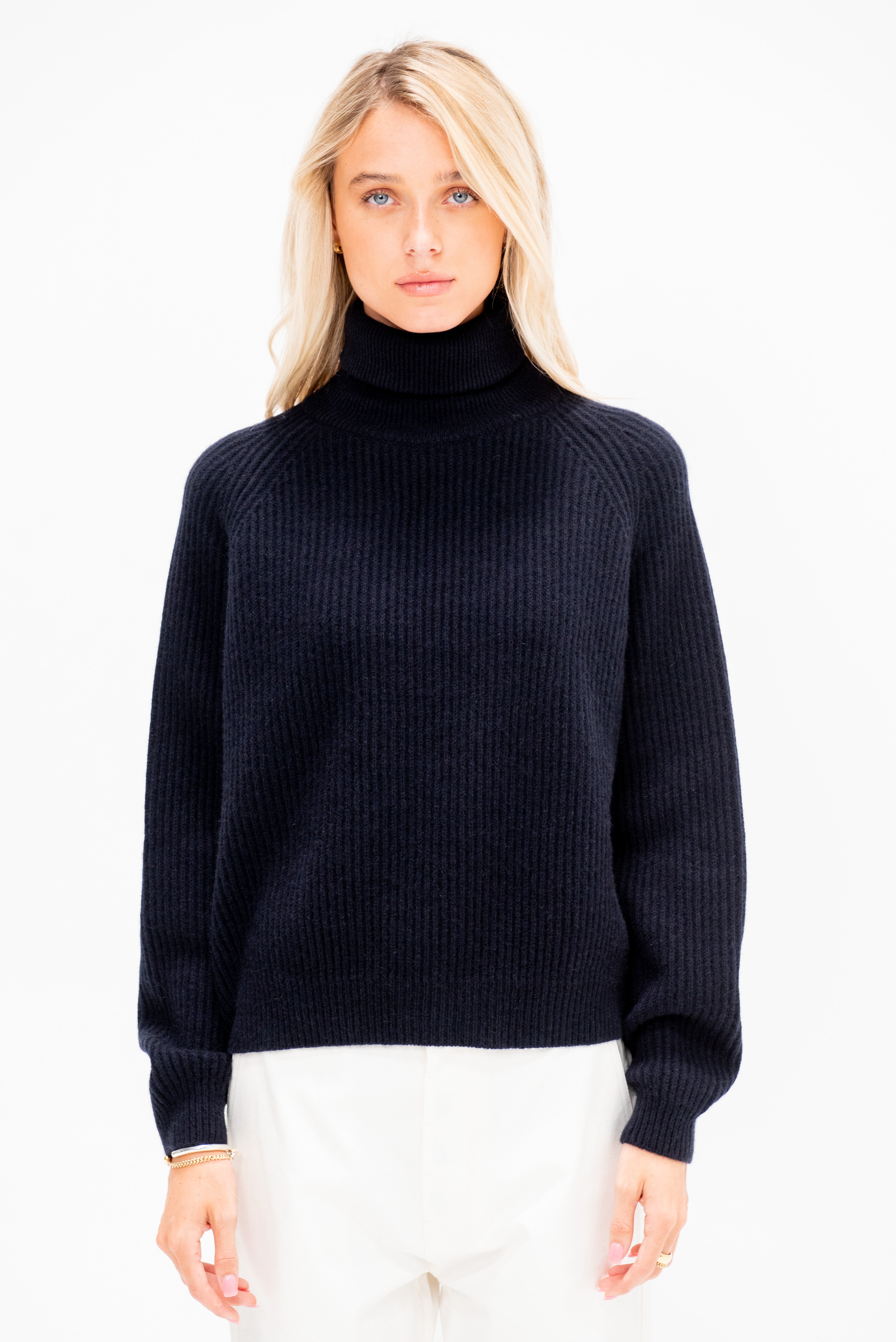 Dusan Turtleneck Ribbed Raglan Sweater, Midnight – Kick Pleat