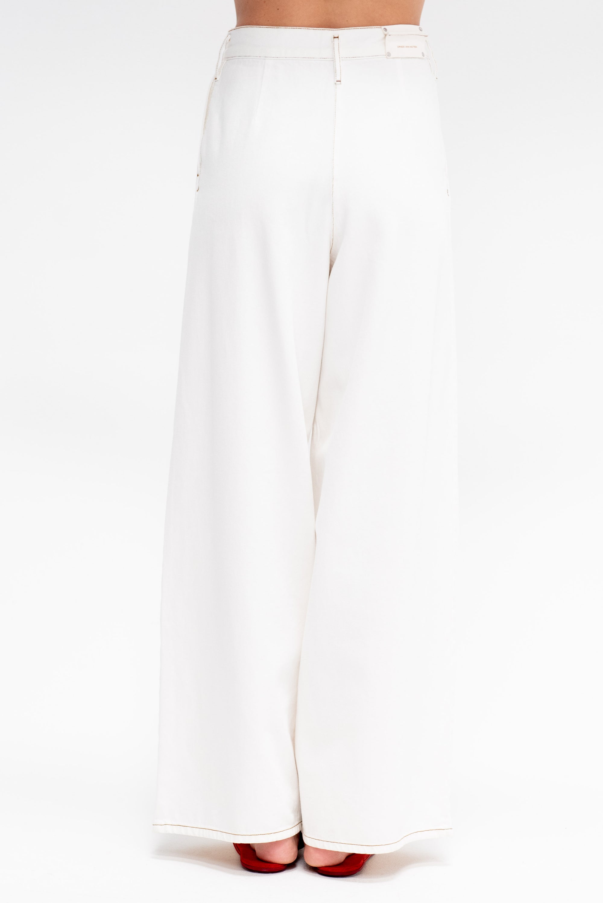 Denim, Off White