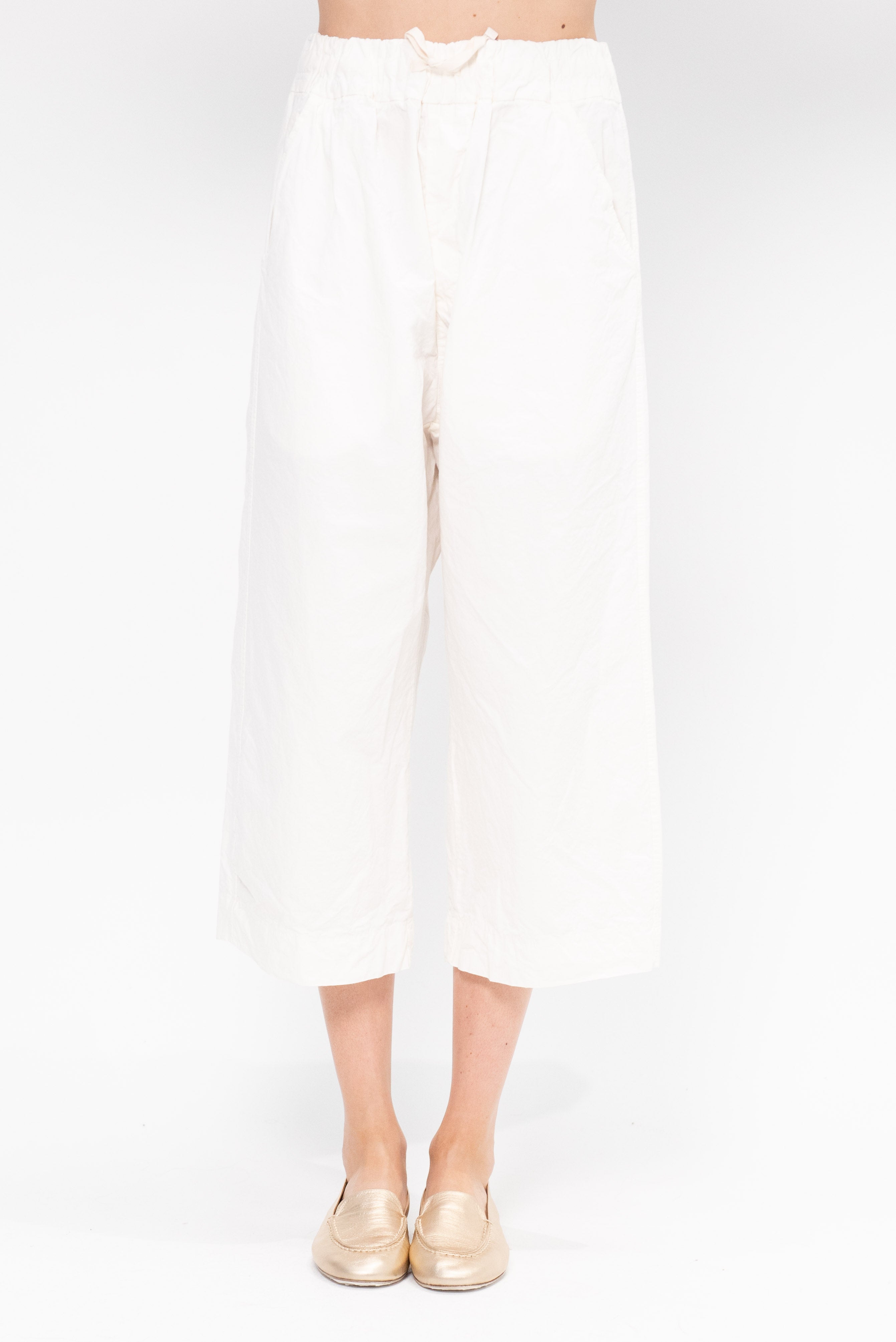 Album di Famiglia Wide & Short Trousers Cc, Milk – Kick Pleat