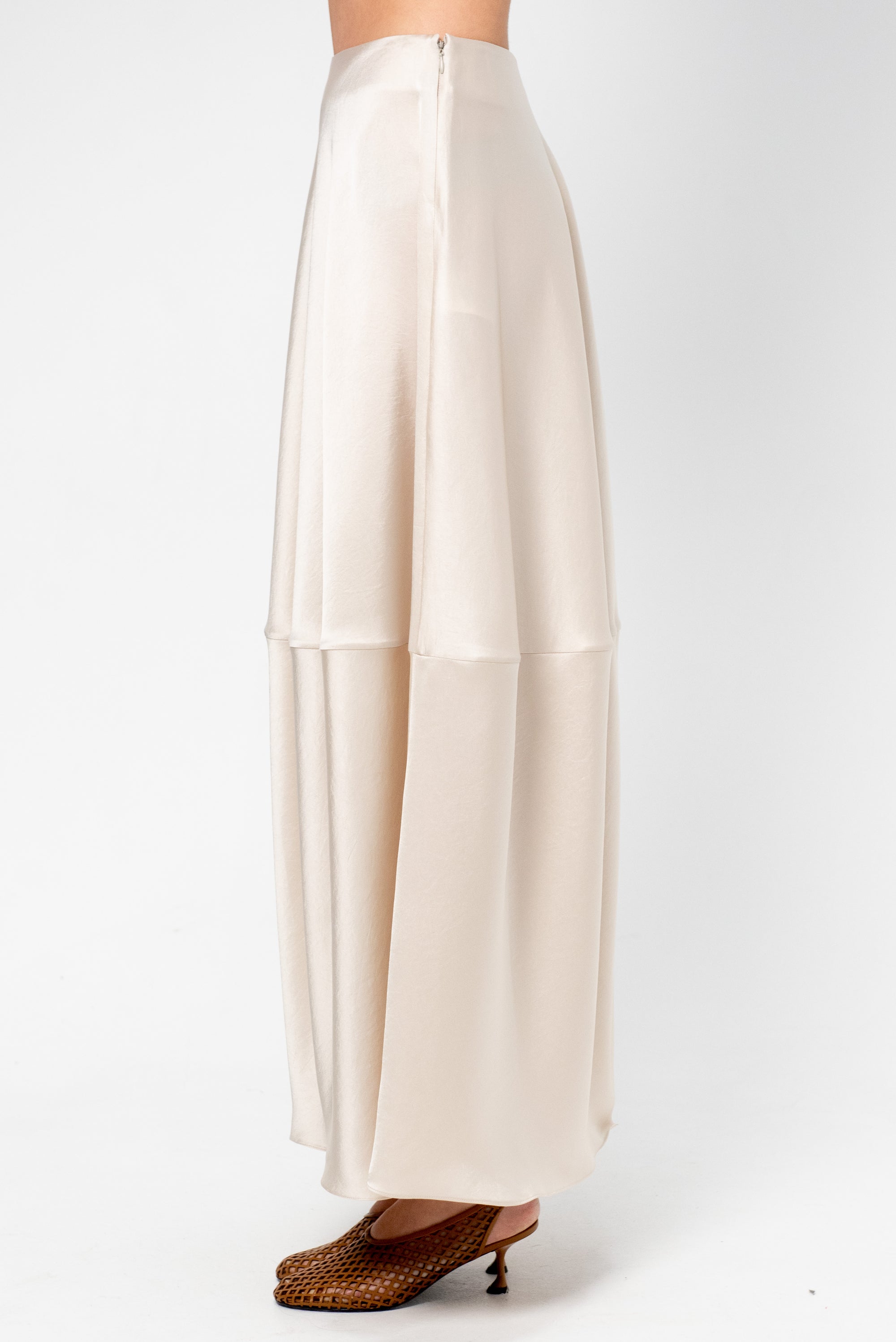Long Skirt, Pearl