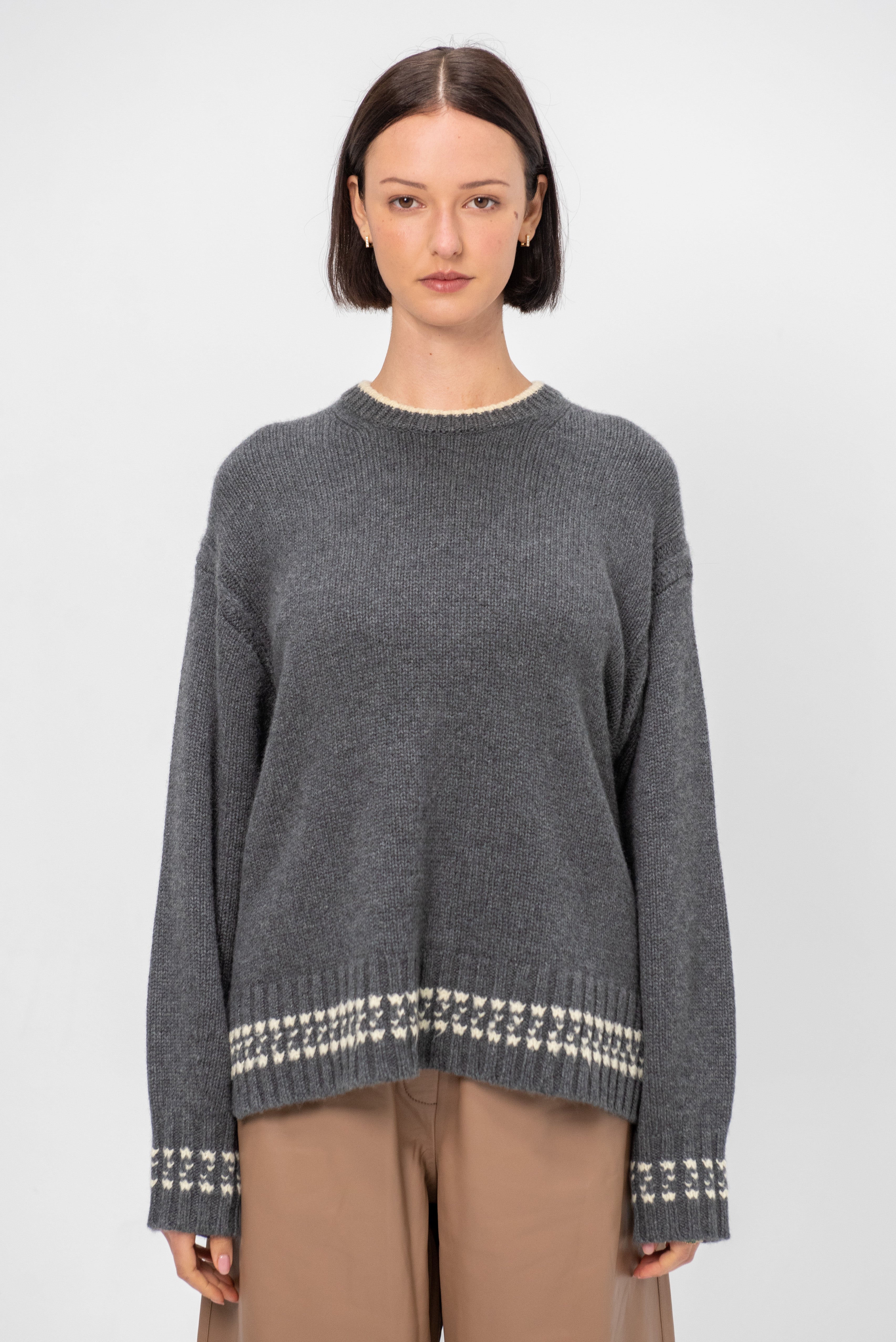 Guest in Residence Tipped Cozy Crew, Charcoal & Mist – Kick Pleat