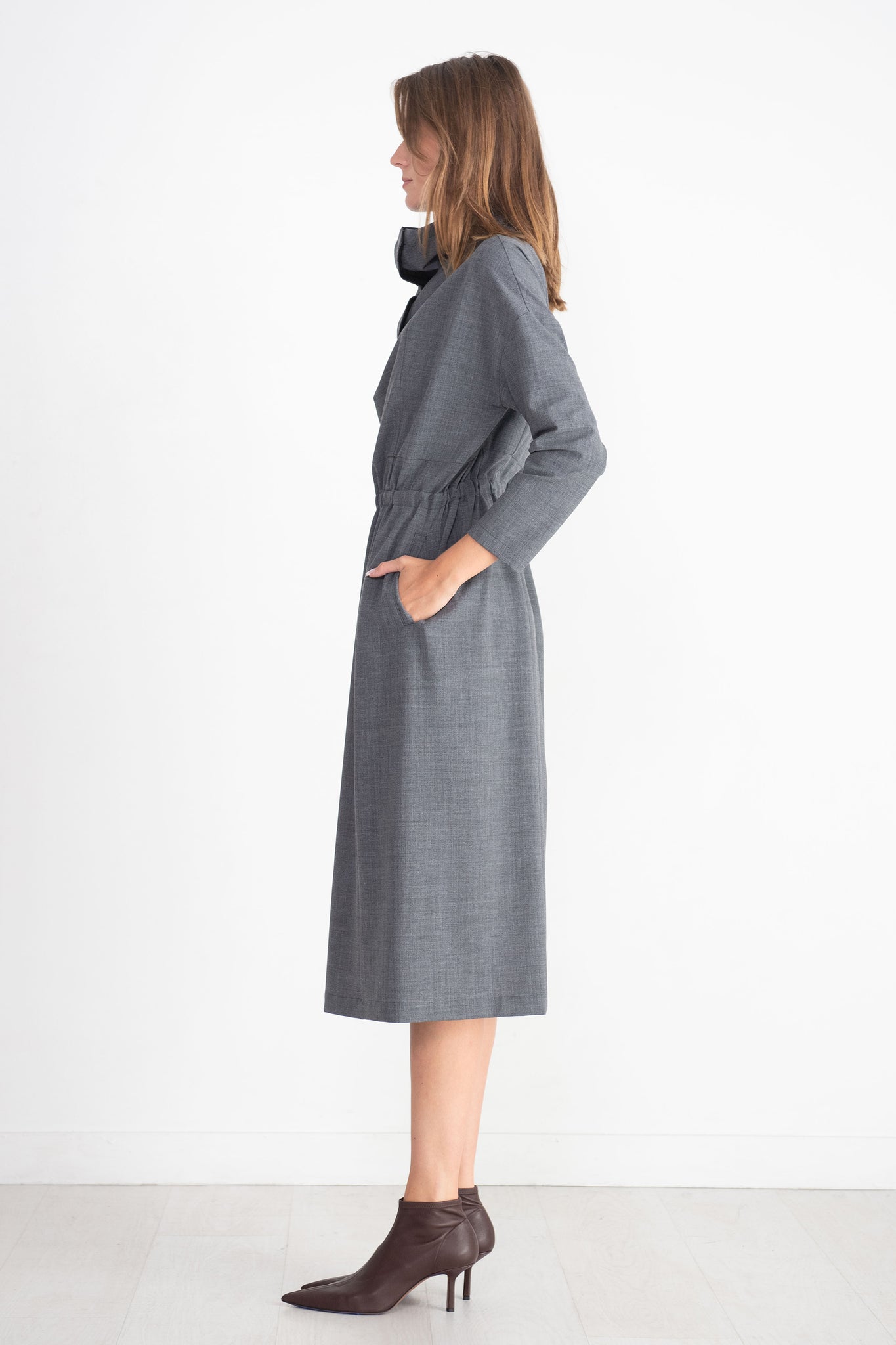 HACHE - Sunny Winter Dress, Light Grey