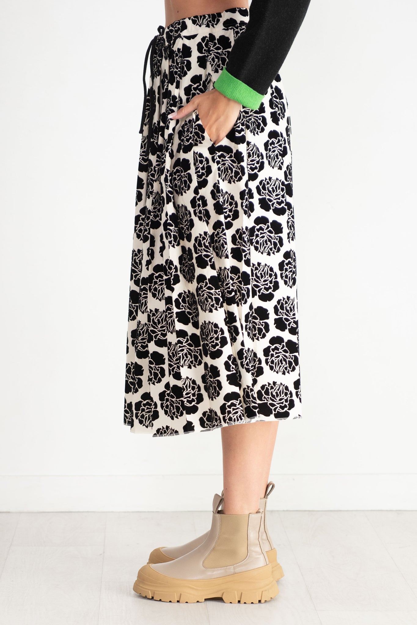 Hache - Winter Skirt, White
