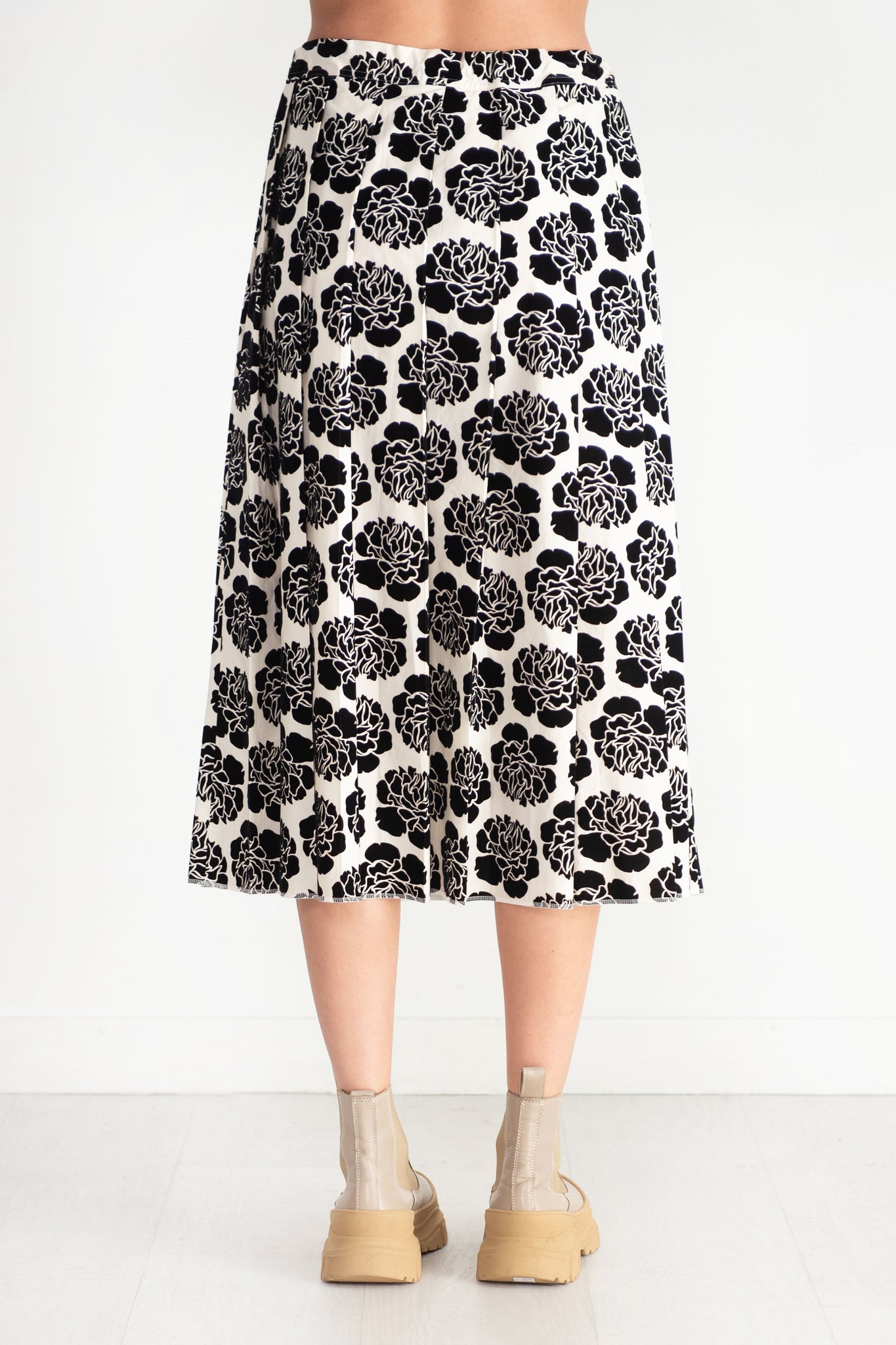 Hache - Winter Skirt, White