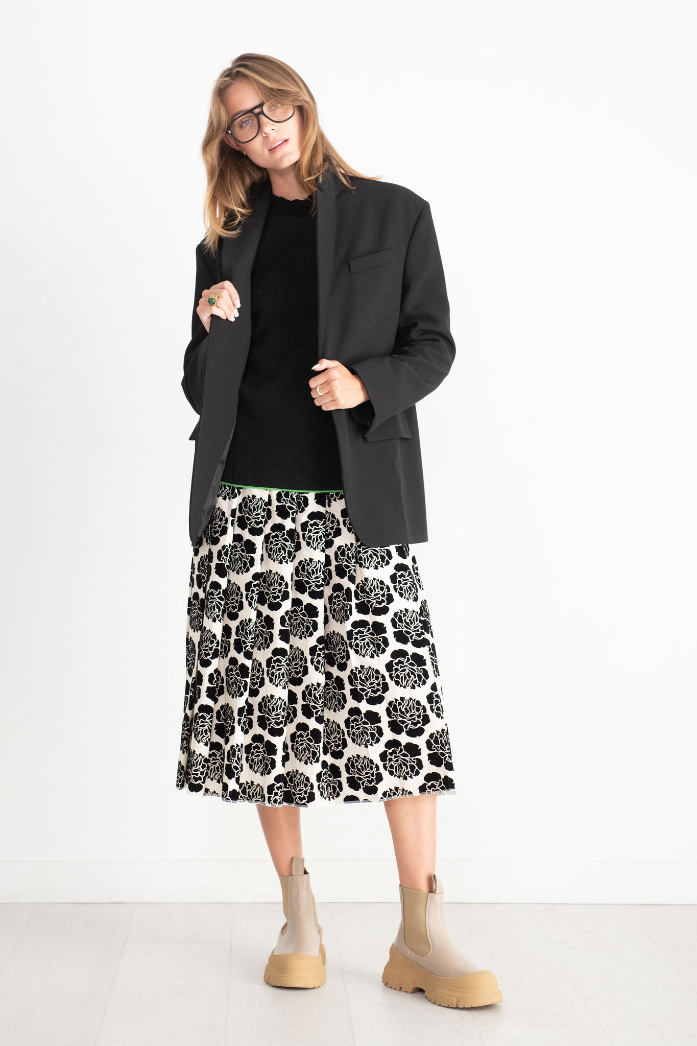 Hache - Winter Skirt, White