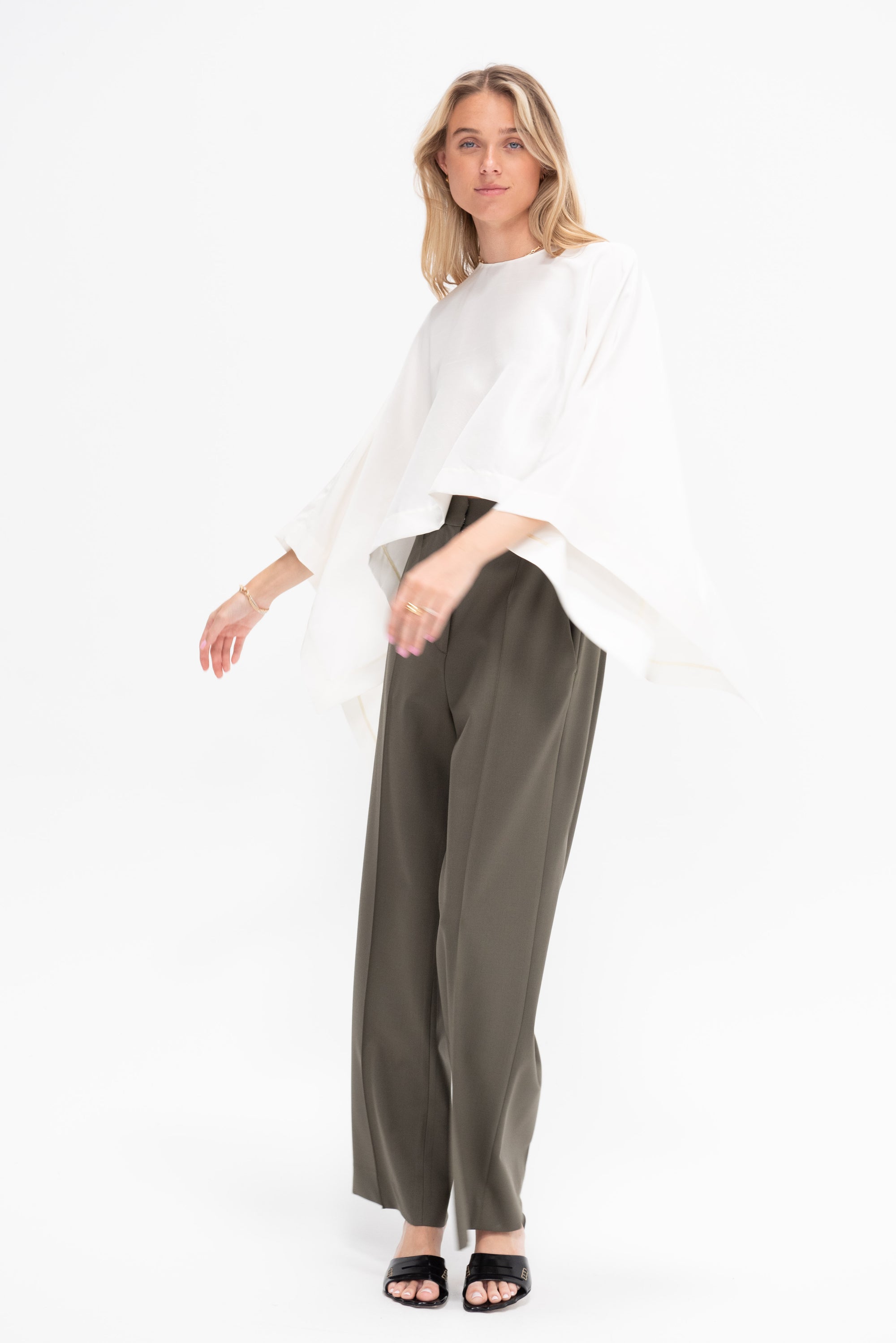 Keri Top, Ivory