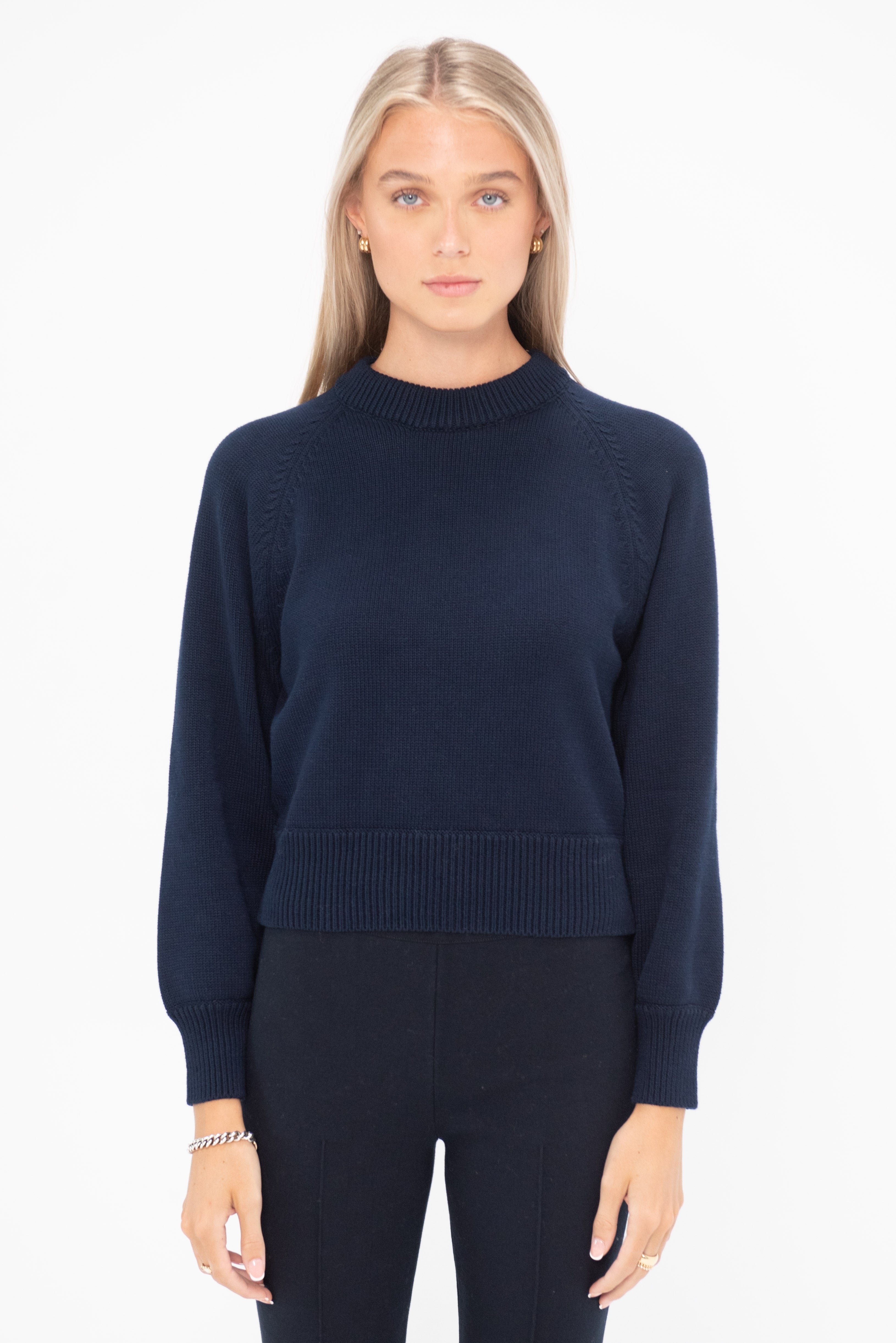 入手困難 MADISONBLUE HELLO クルーネックセーター ネイビー MADISONBLUE(マディソンブルー)のCREW NECK PO通販 | 集英社HAPPY PLUS