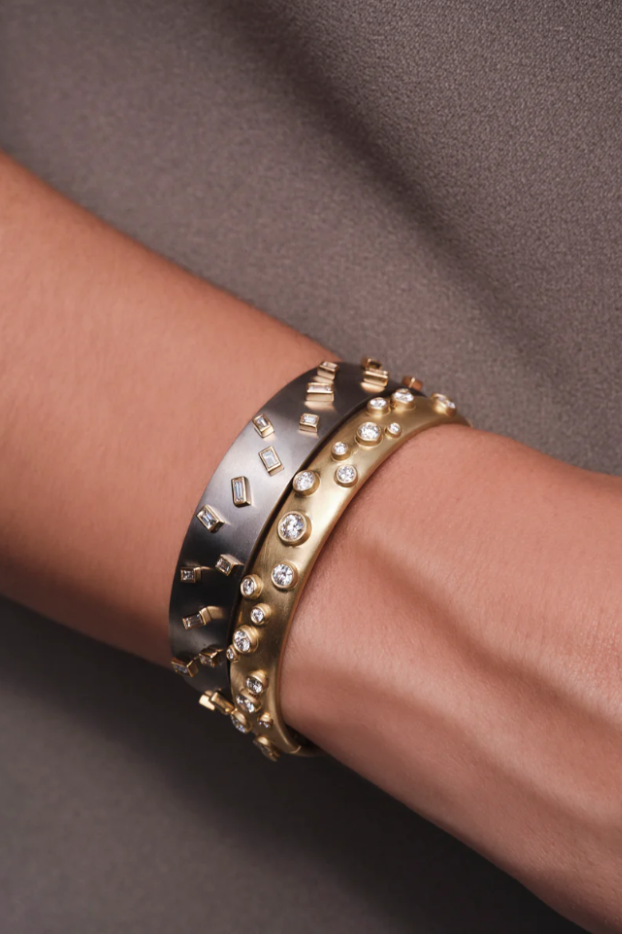 Effervescence Bangle, Yellow Gold