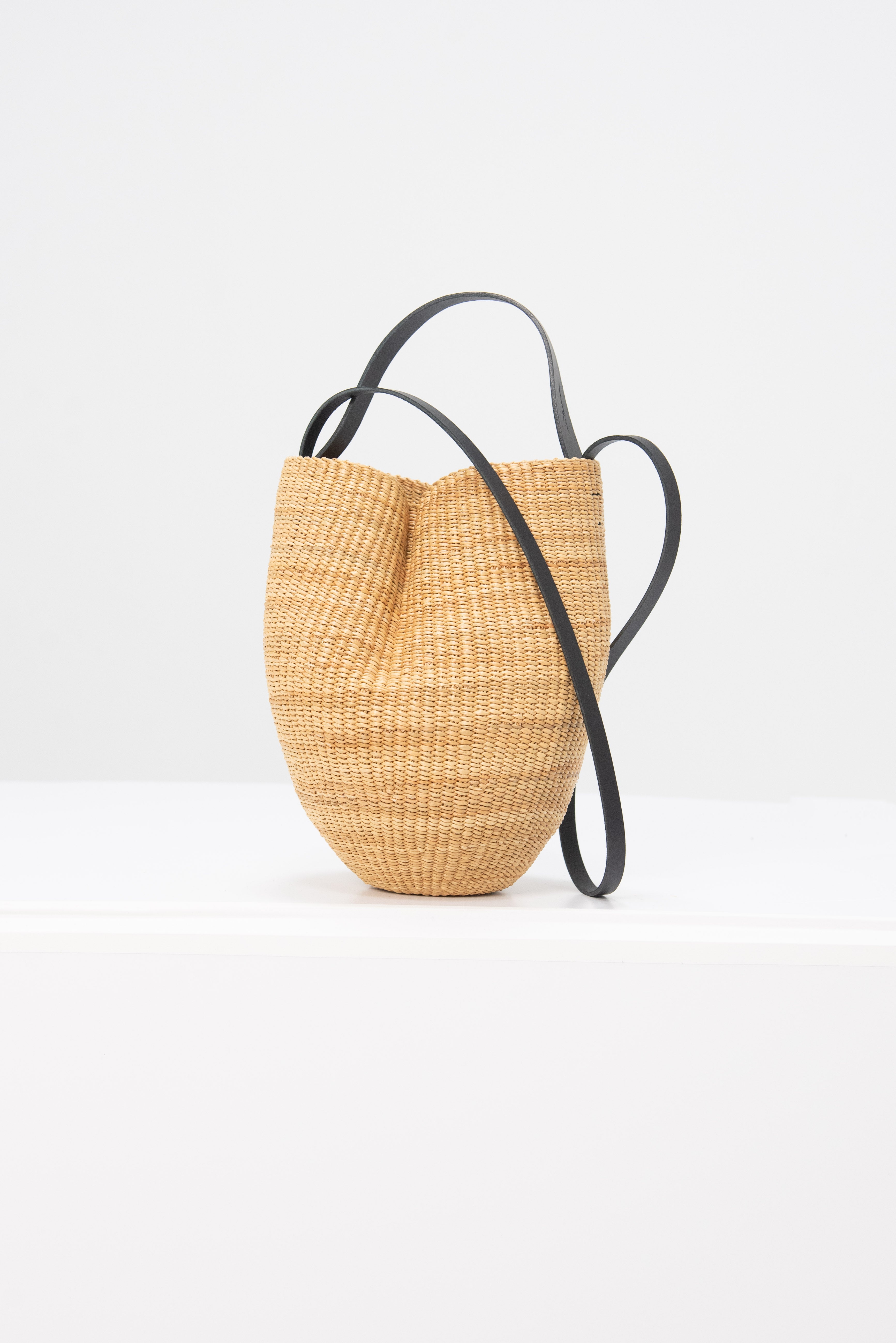 Innes Bressand Haricot, Natural – Kick Pleat