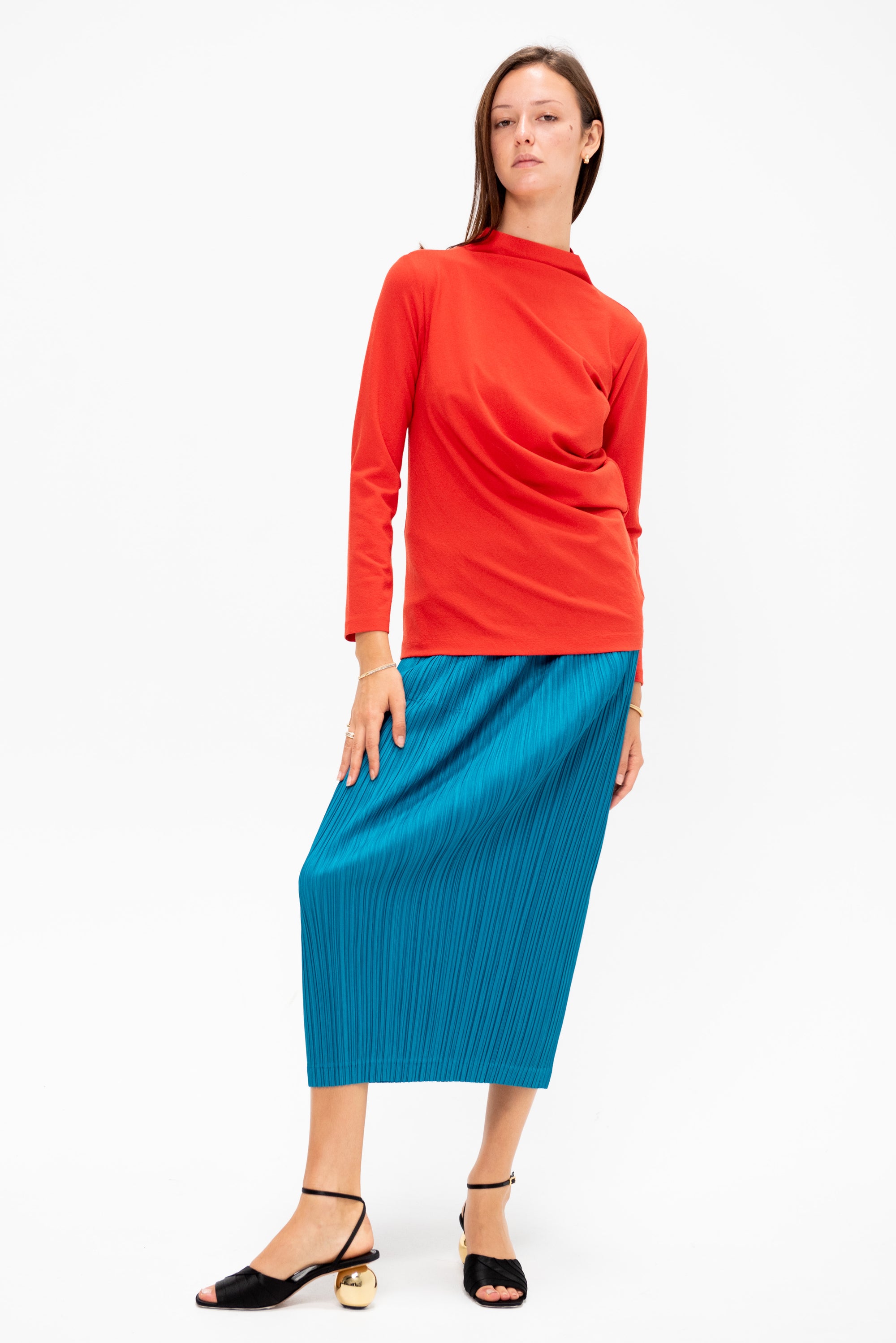 Three-Sleeved Jersey, Red