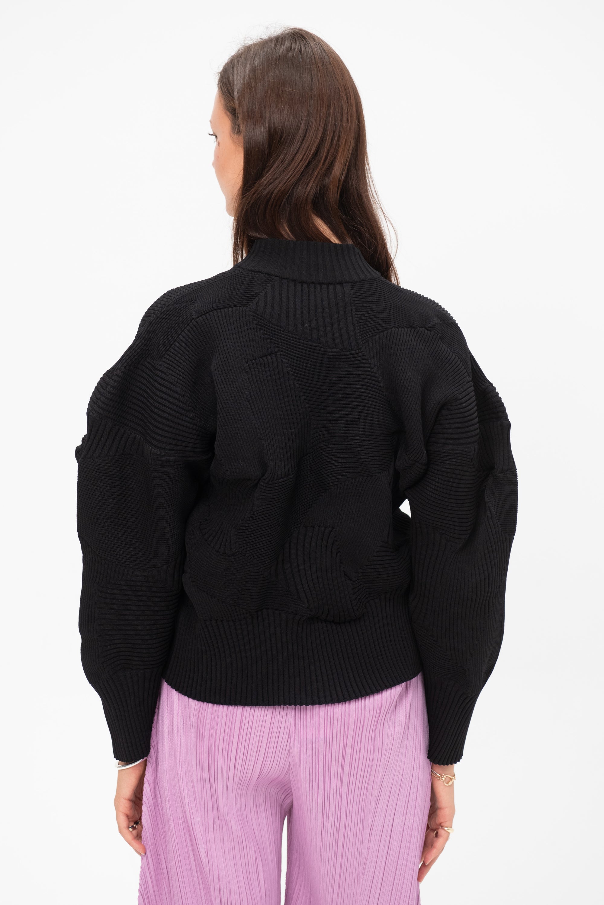 Kone Kone, Black