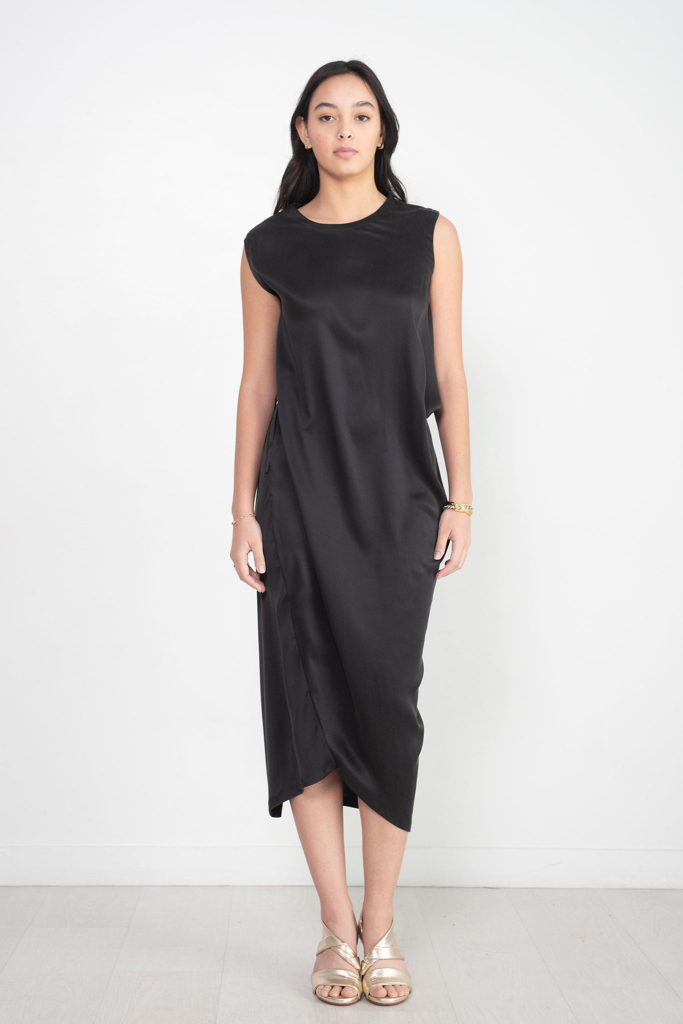 Issey Miyake - Brass Clad, Black