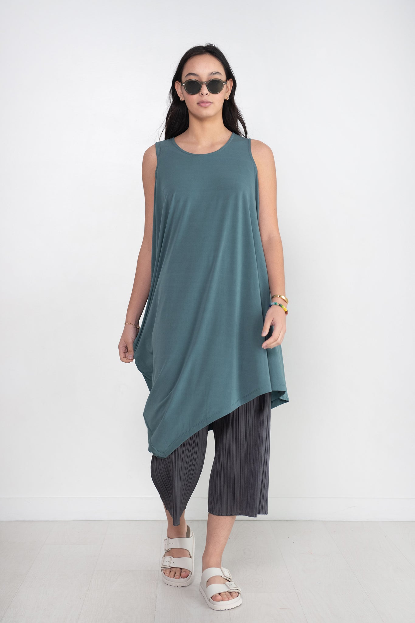 Monthly Colors: May Pants, Dark Gray