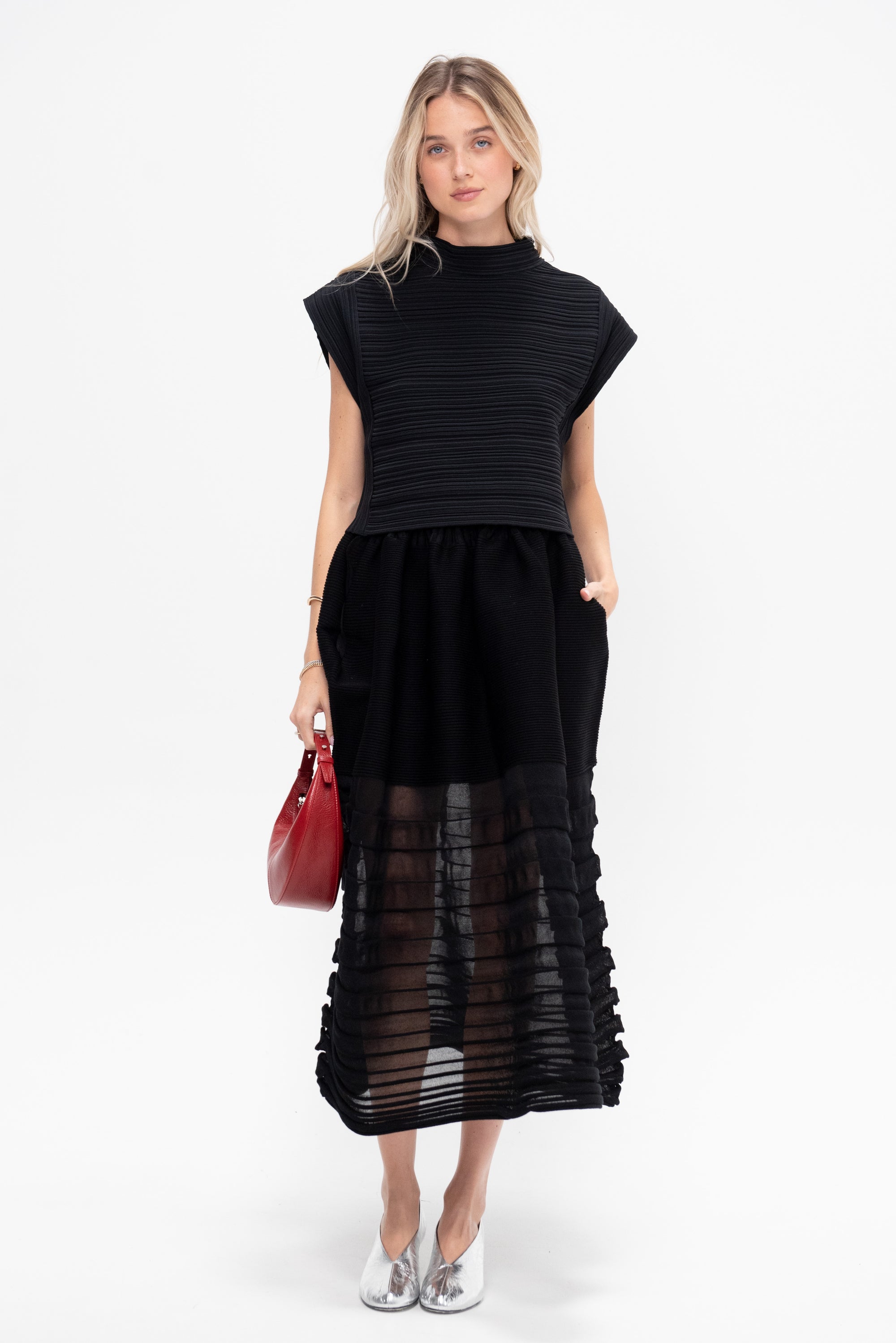 Moving Knit Skirt, Black