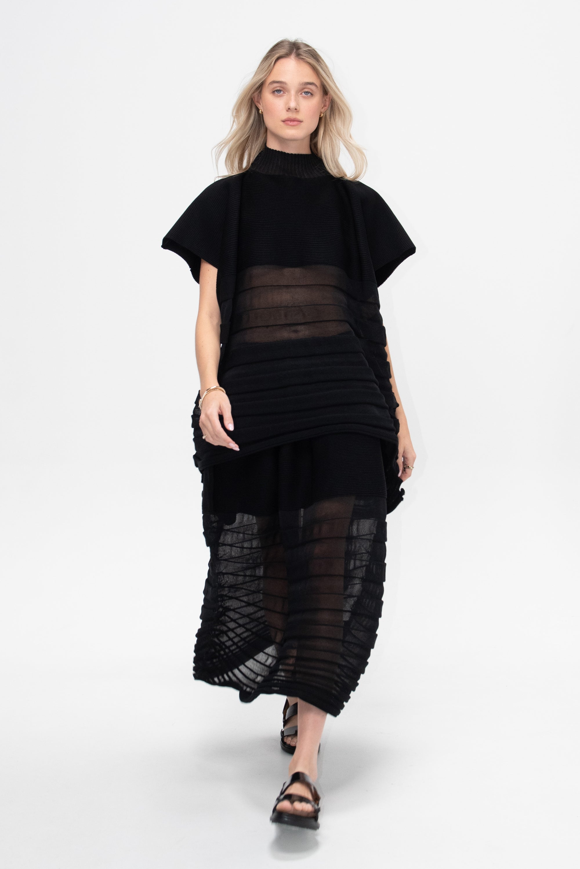 Moving Knit Top, Black