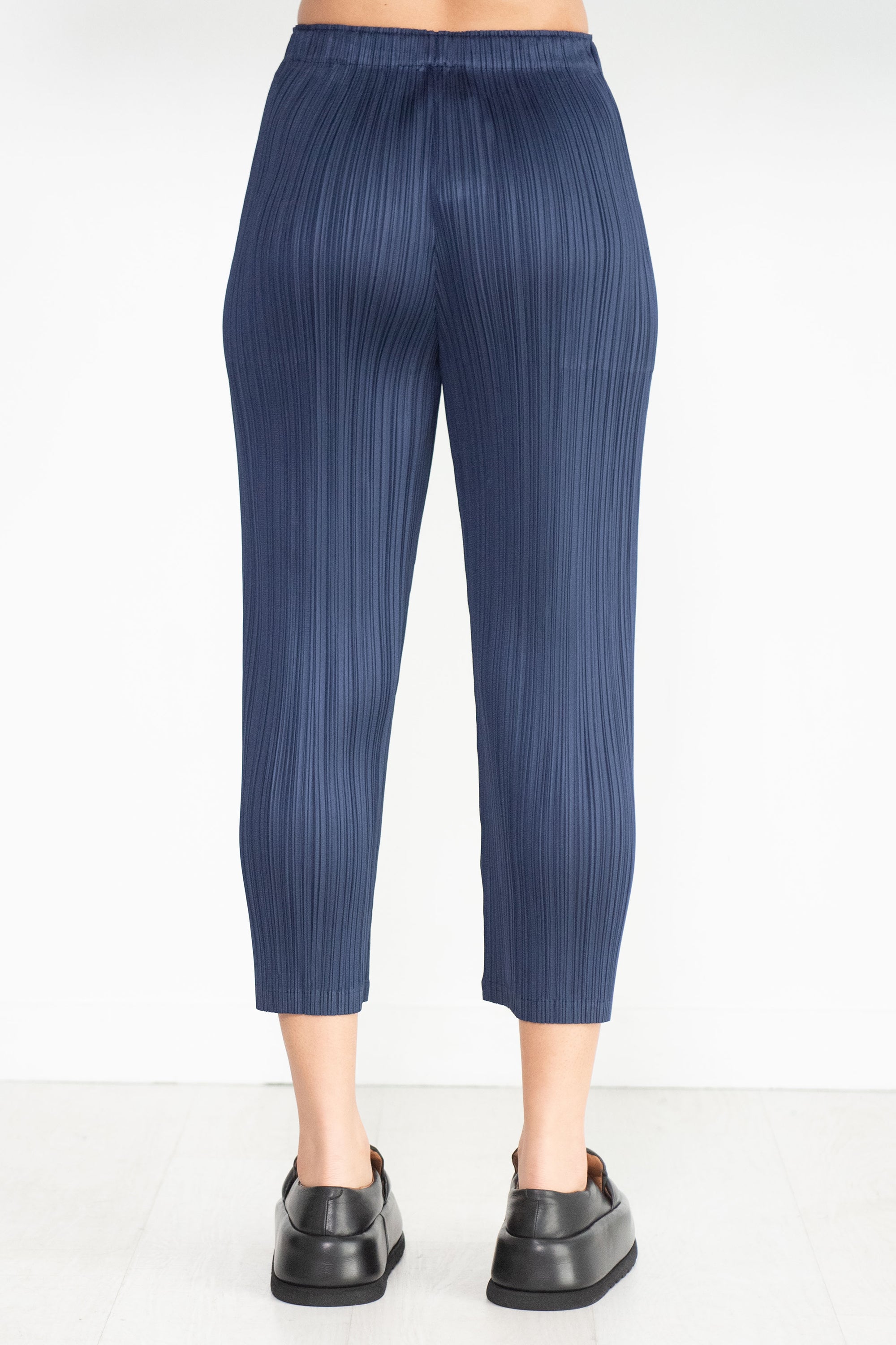 Issey Miyake - Pleats Please - Fluffy Pleated Crop Pants, Women's Fashion,  Bottoms, Other Bottoms on Carousell