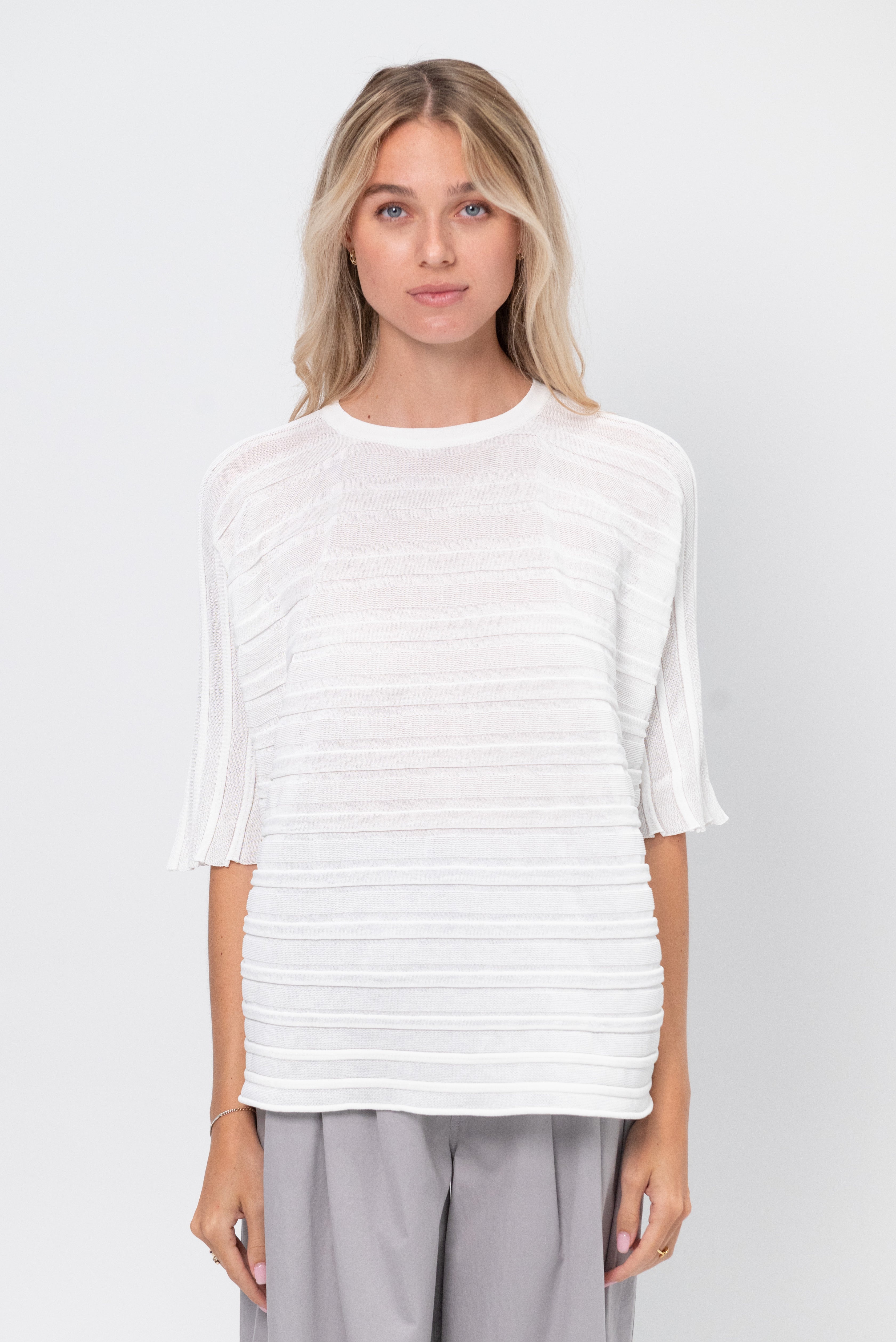 国内買付 PLEATS PLEASE ISSEY MIYAKE STEP KNIT STEP KNIT – ISSEY MIYAKE ONLINE STORE