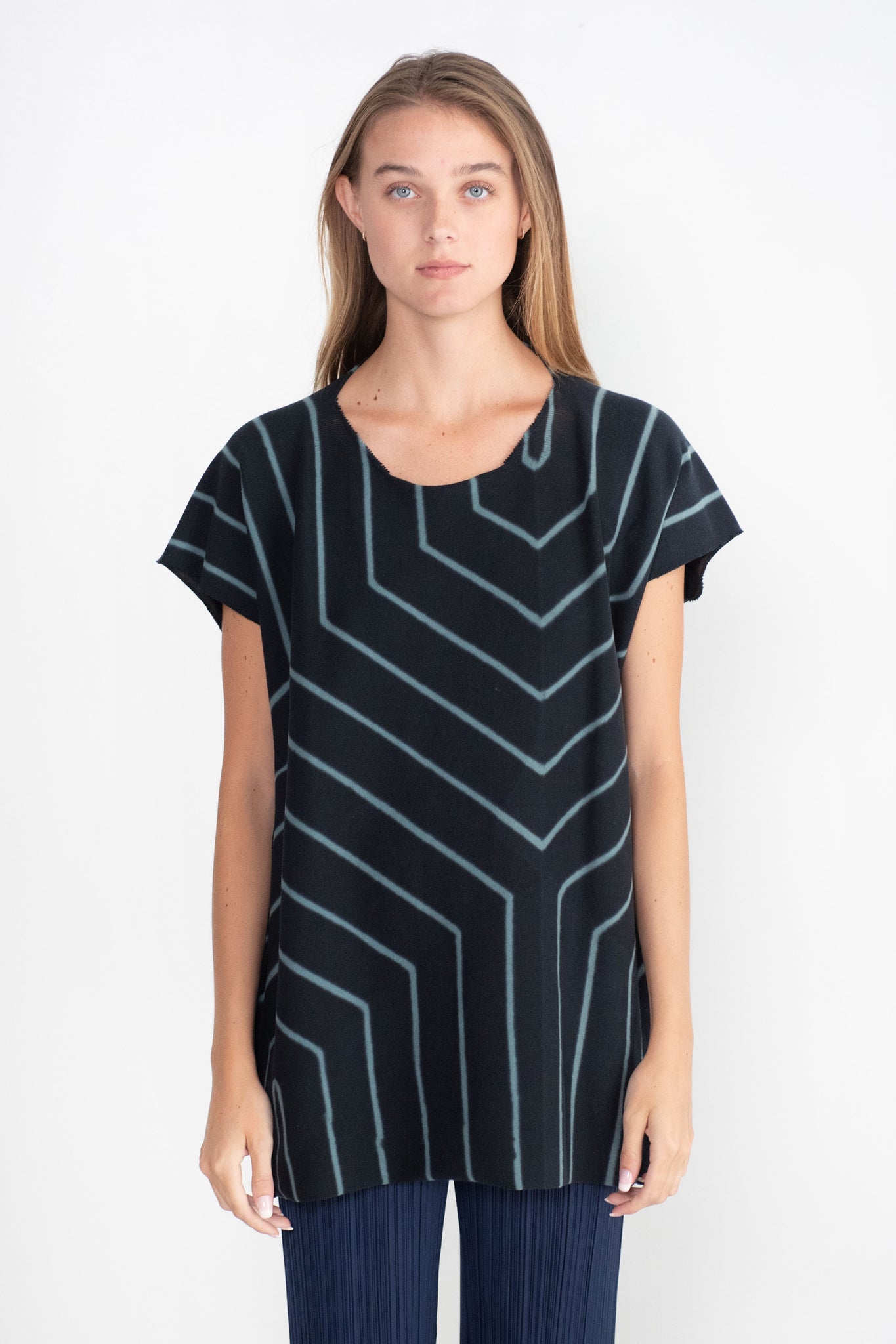 Issey Miyake - Stripe AP Top, Black