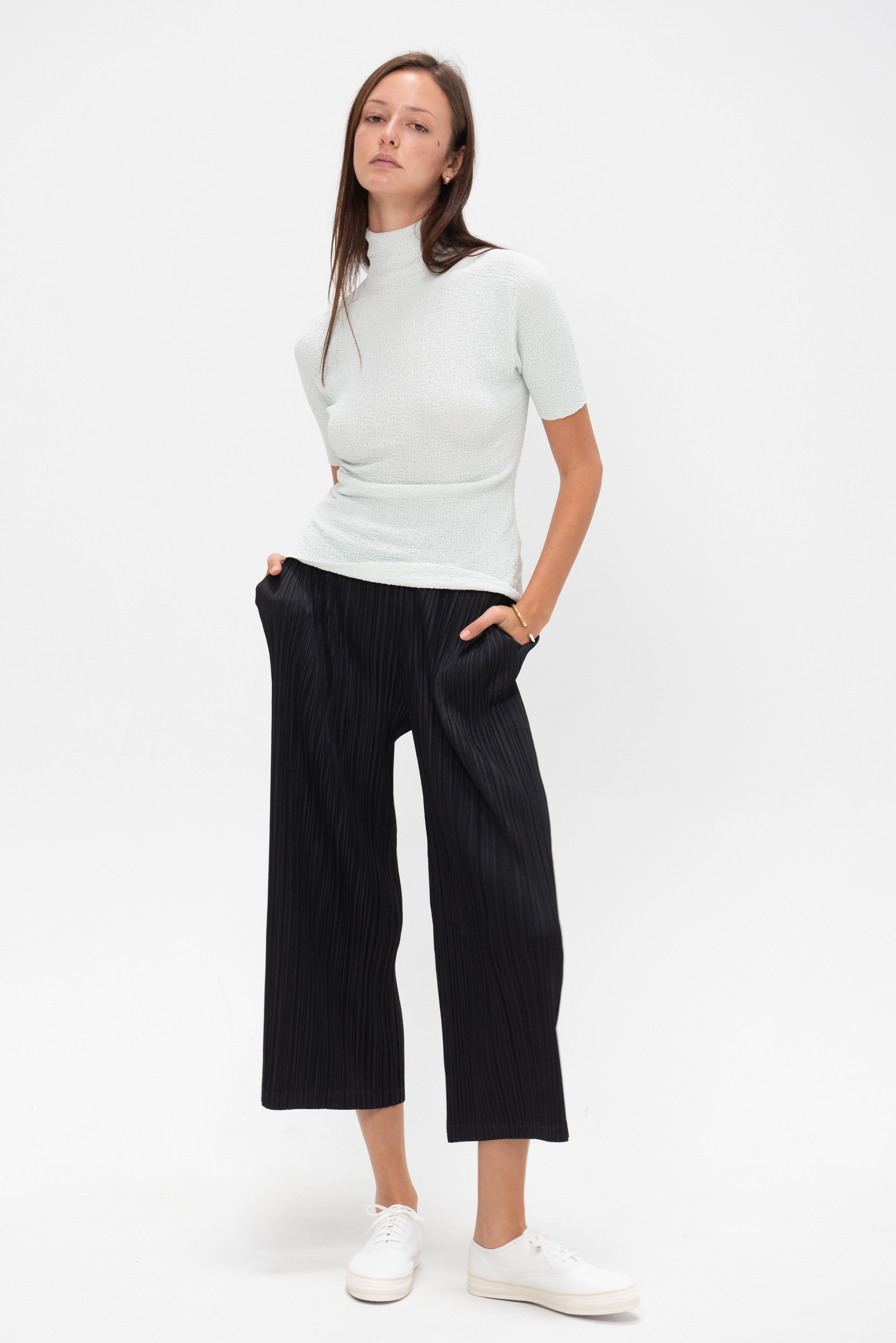 ISSEY MIYAKE PLEATS PLEASE Gジャン　ジーンズ　希少 2025年最新】ISSEY MIYAKE レディース Gジャン・デニム