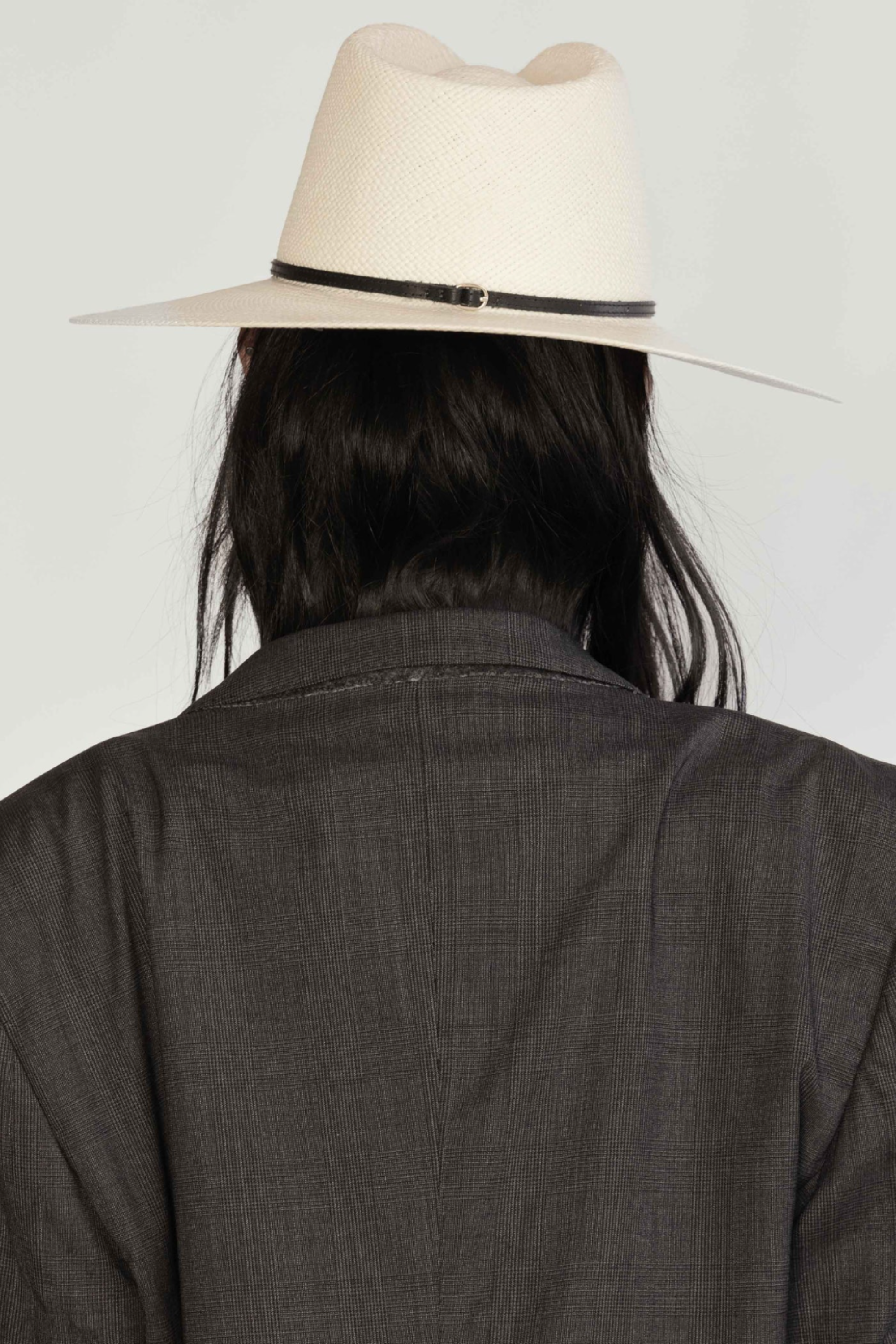 JANESSA LEONE - Otto Hat, Bleach