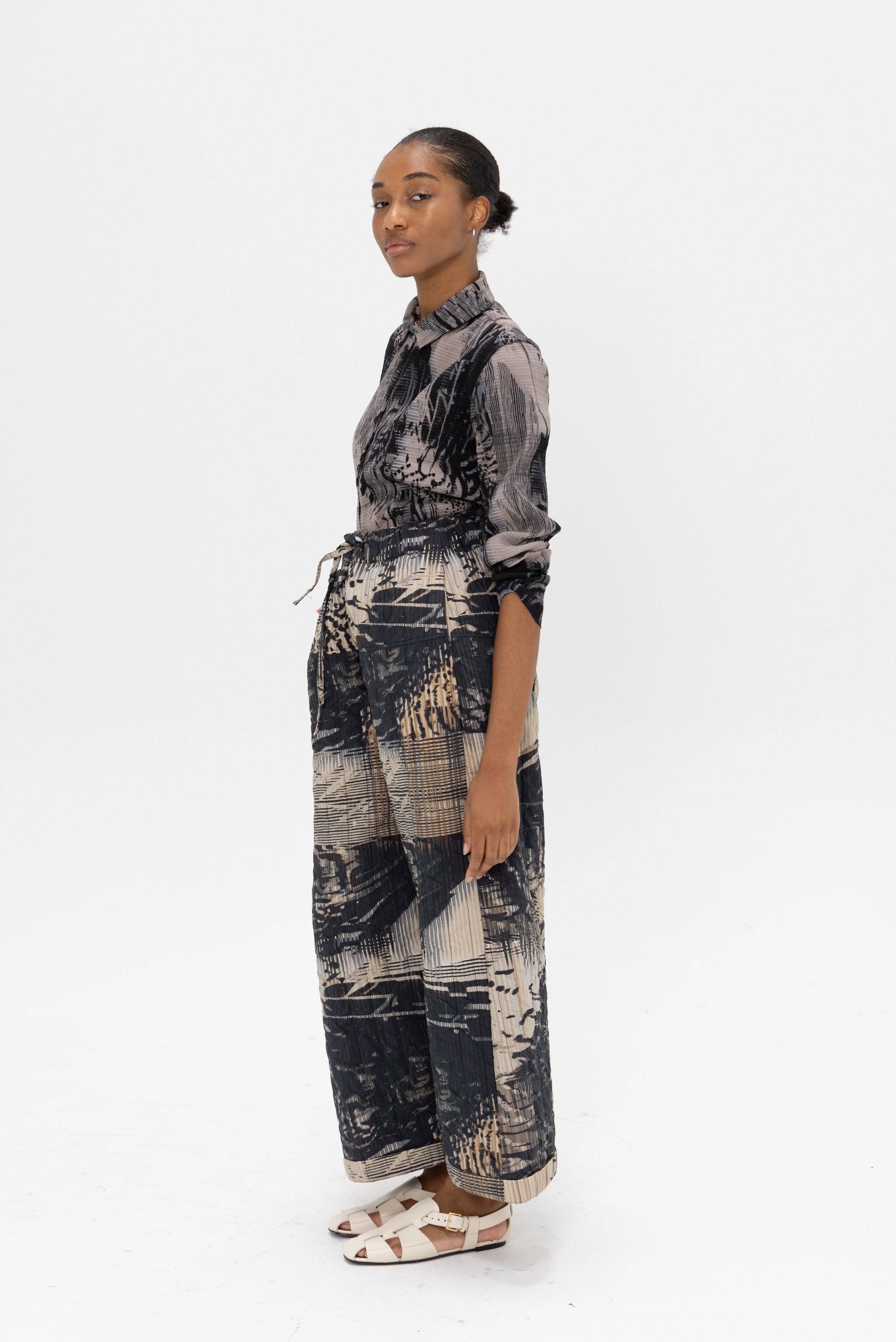 Tabs Pants, Beige Shadow Wing – Kick Pleat