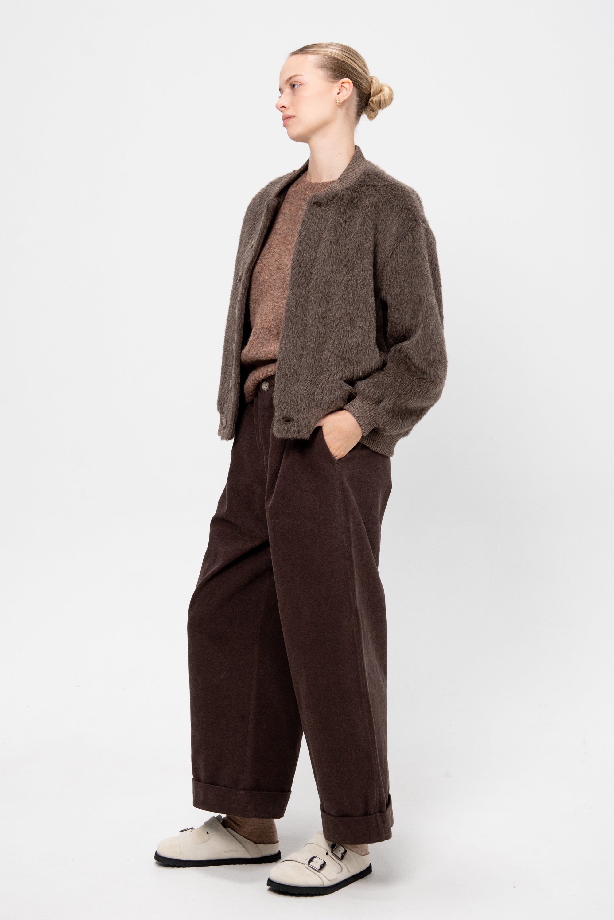 Suri Bomber, Barnwood