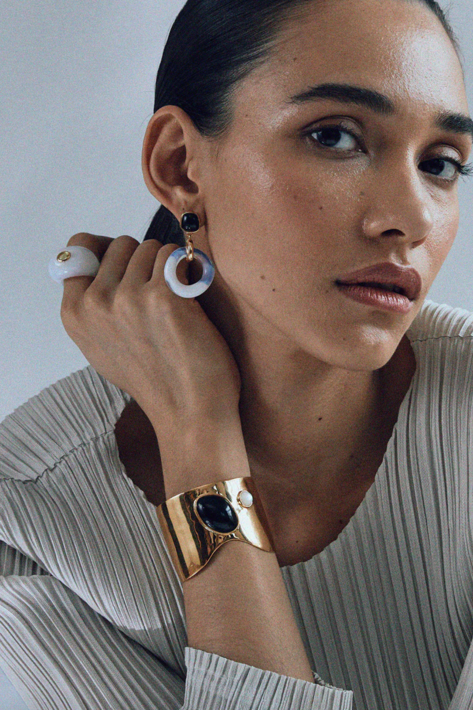 LIZZIE FORTUNATO JEWELS - Organic Cuff, Gold