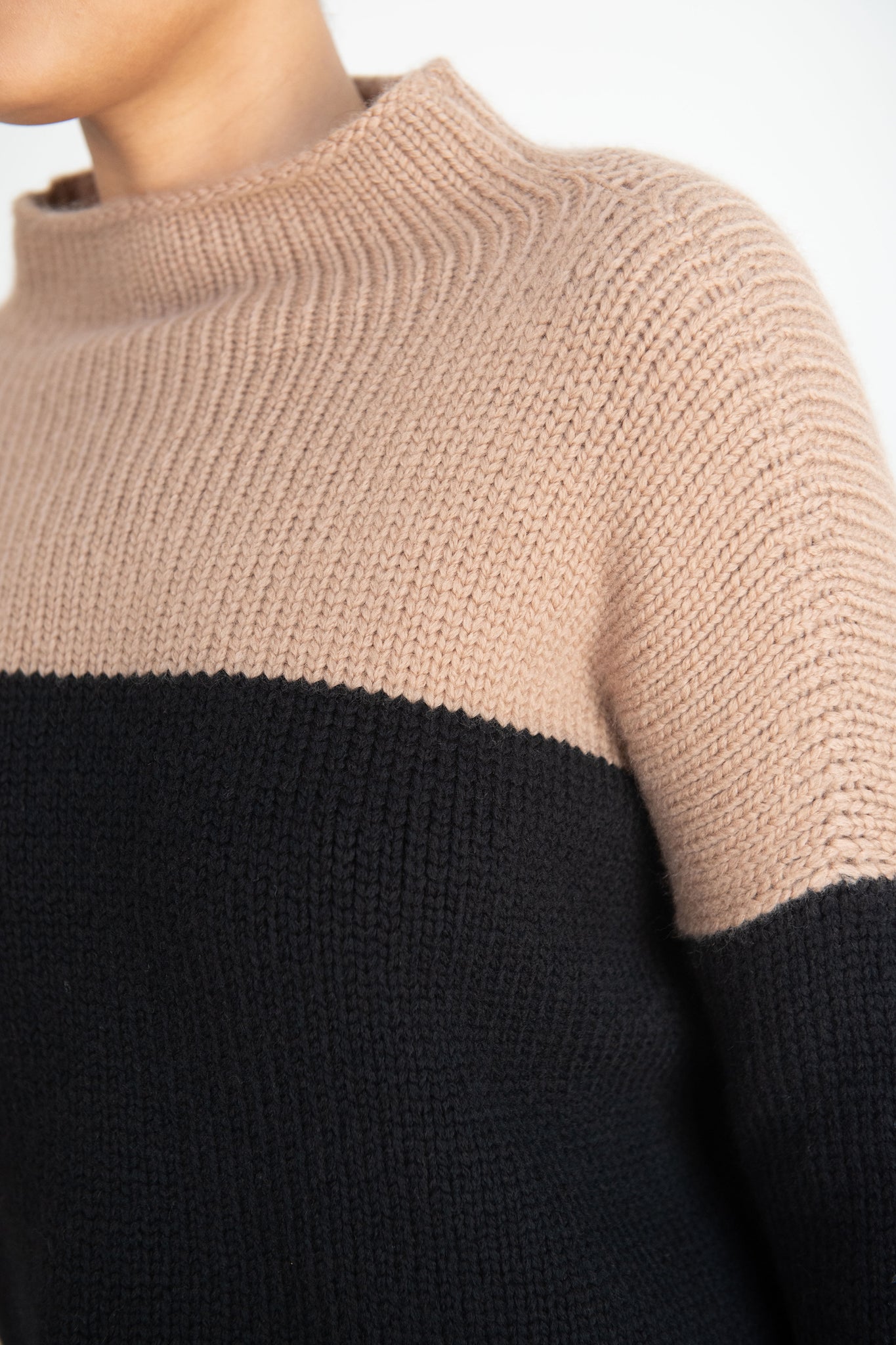 Louiza Babouryan - Two-Tone Sweater, Black & Tan