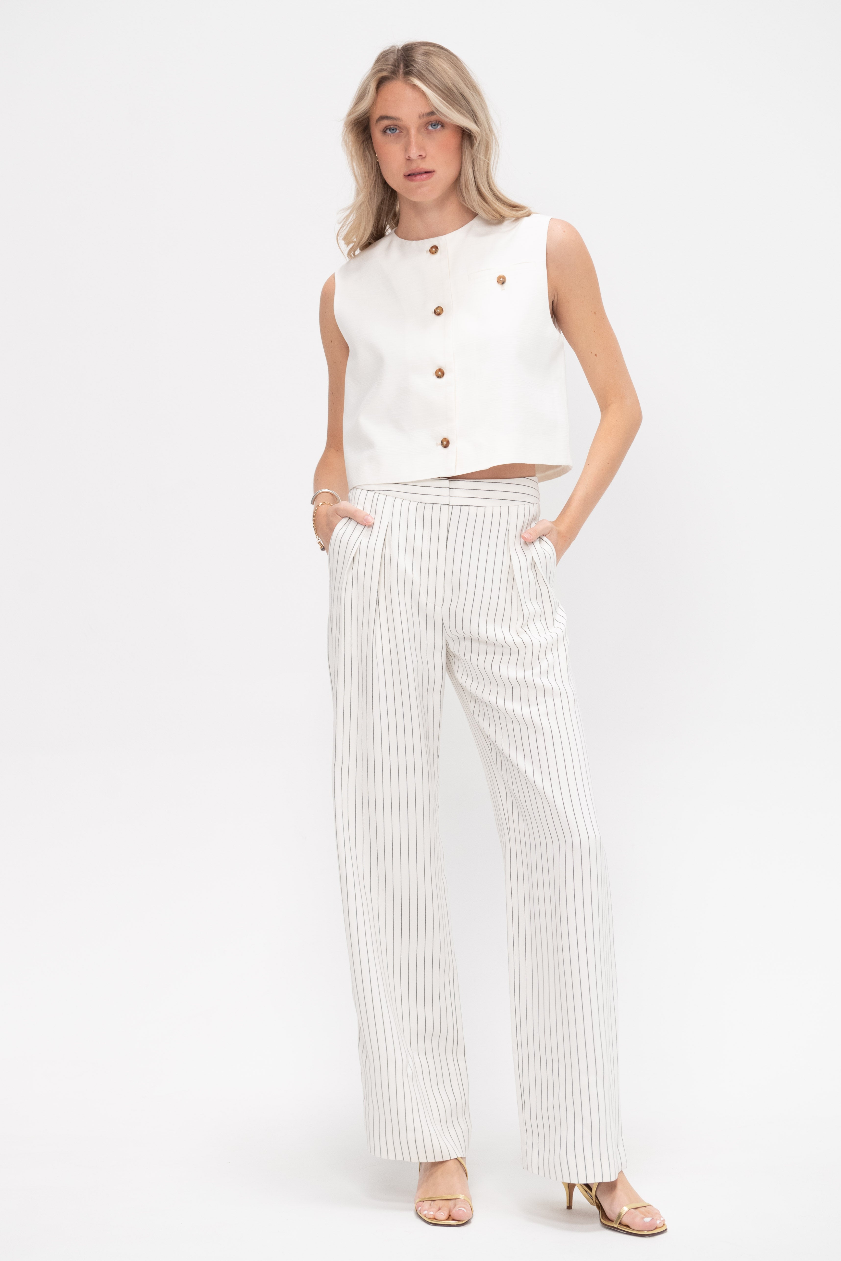 LOULOU DE SAISON – Kick Pleat
