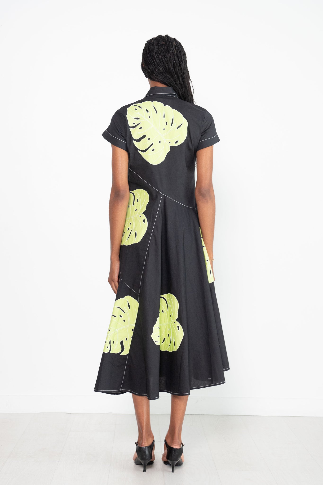 LOVEBIRDS - Zip Front Leaf Applique Dress, Black & Lime