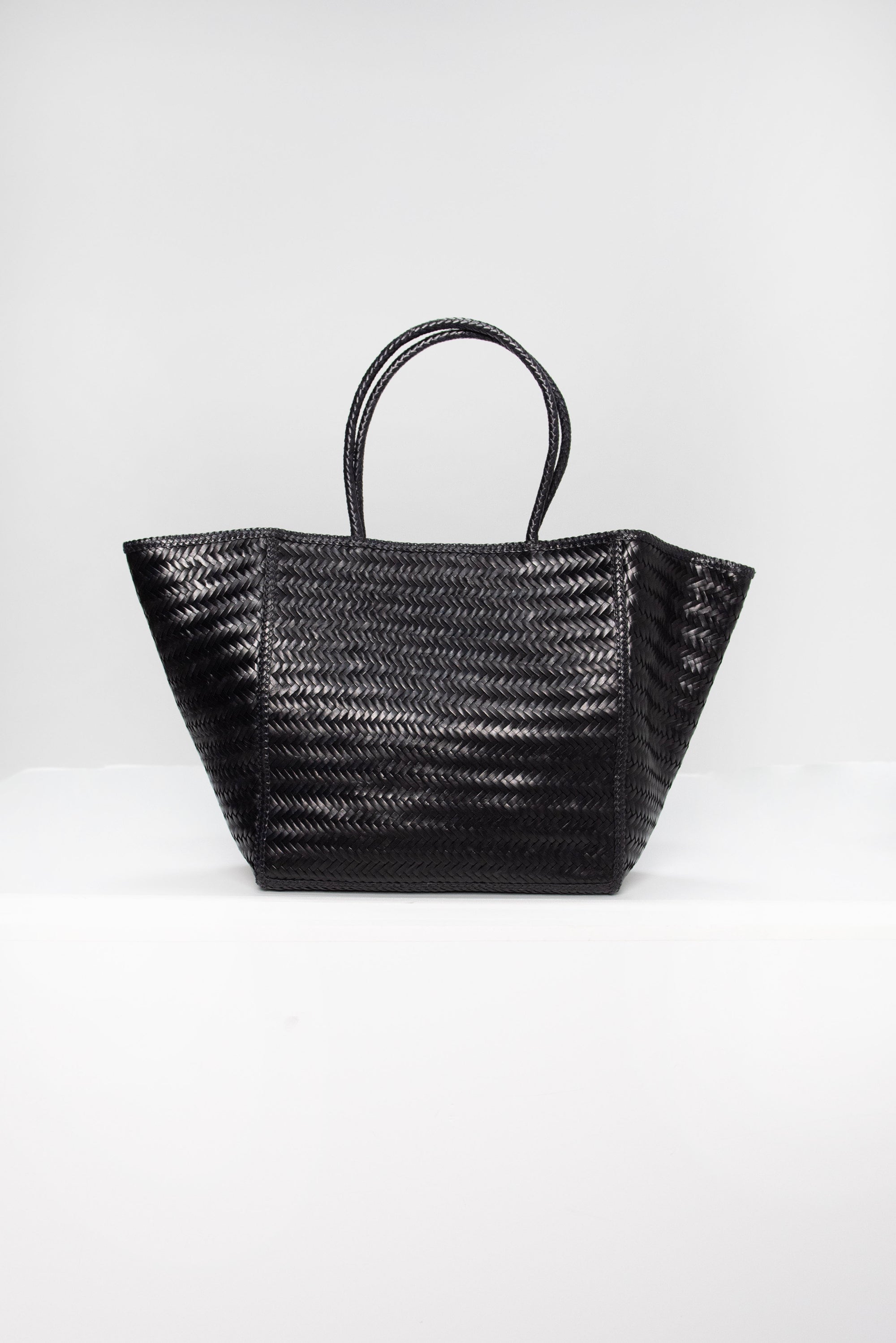 Janvier Cuir, Black