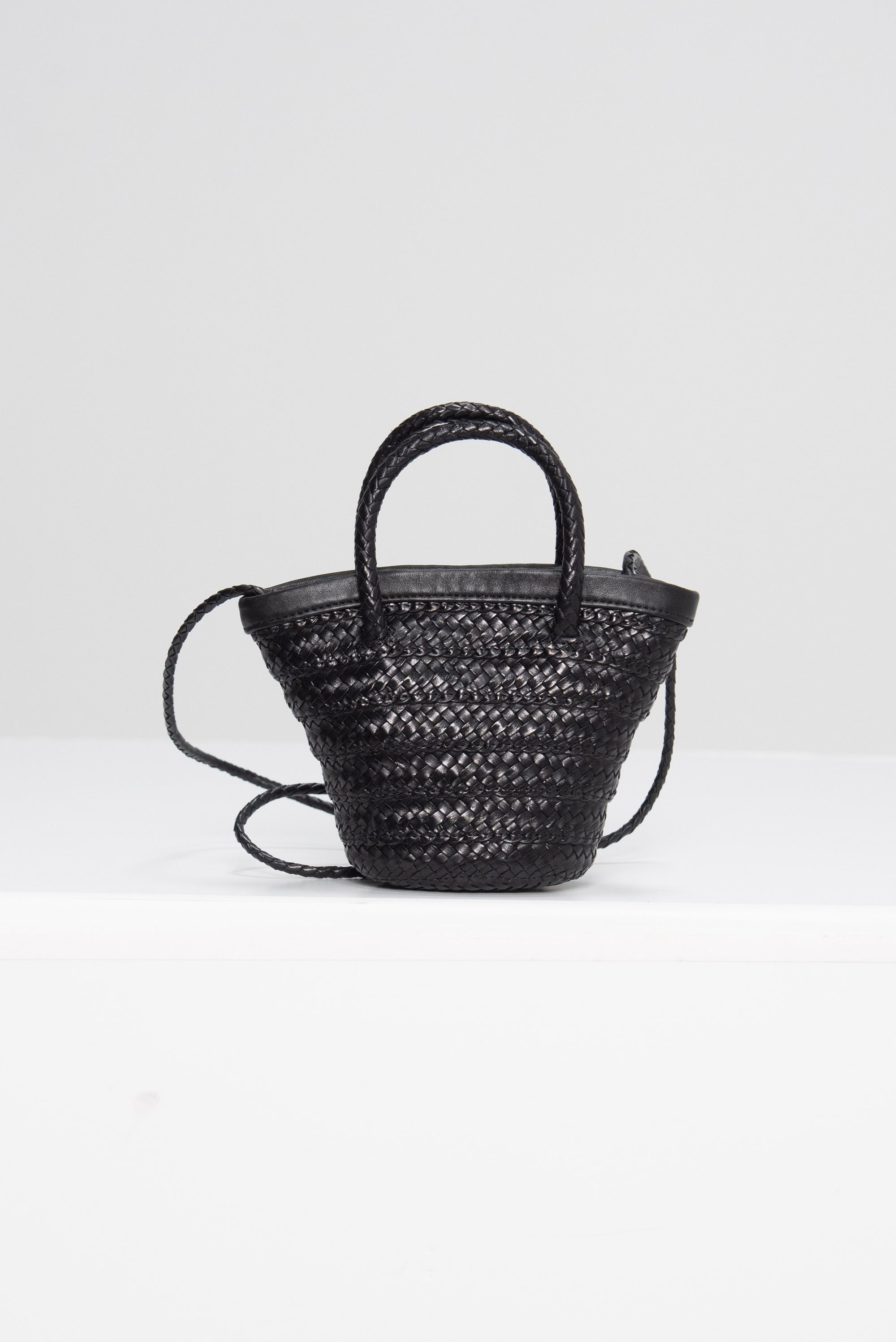 Maya Cuir - Mini, Black